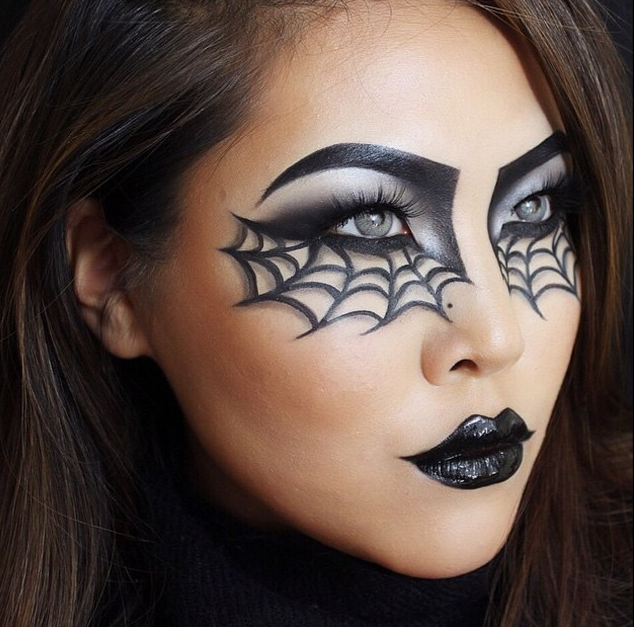 Dramatic Eye looks  for Halloween