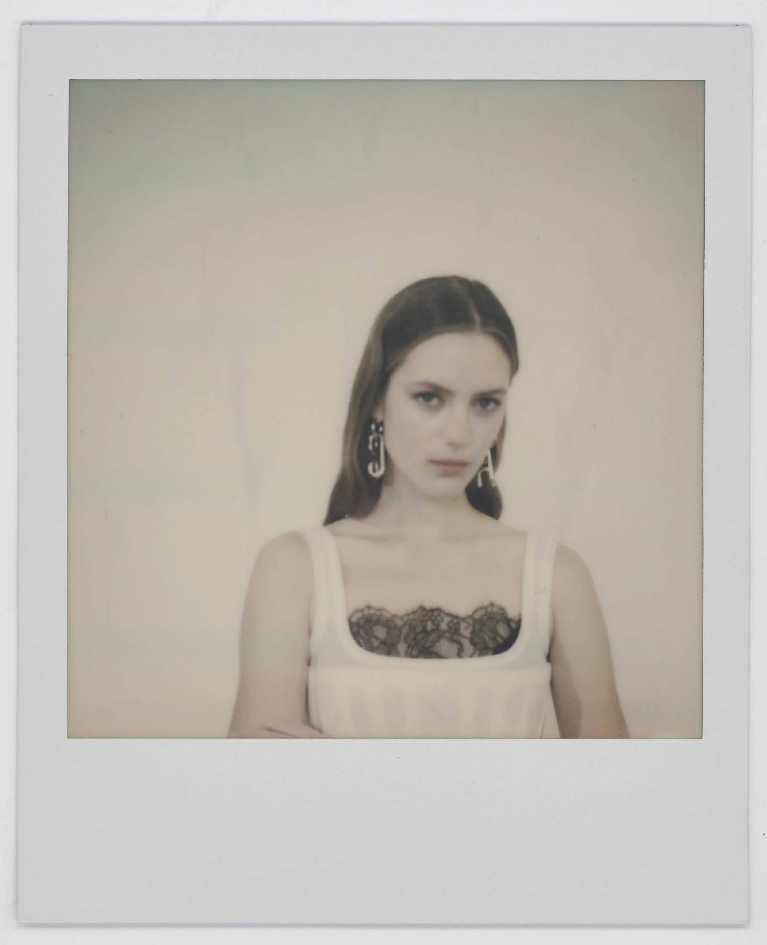 190425EstherHeeschPolaroidsSx702 1.jpg