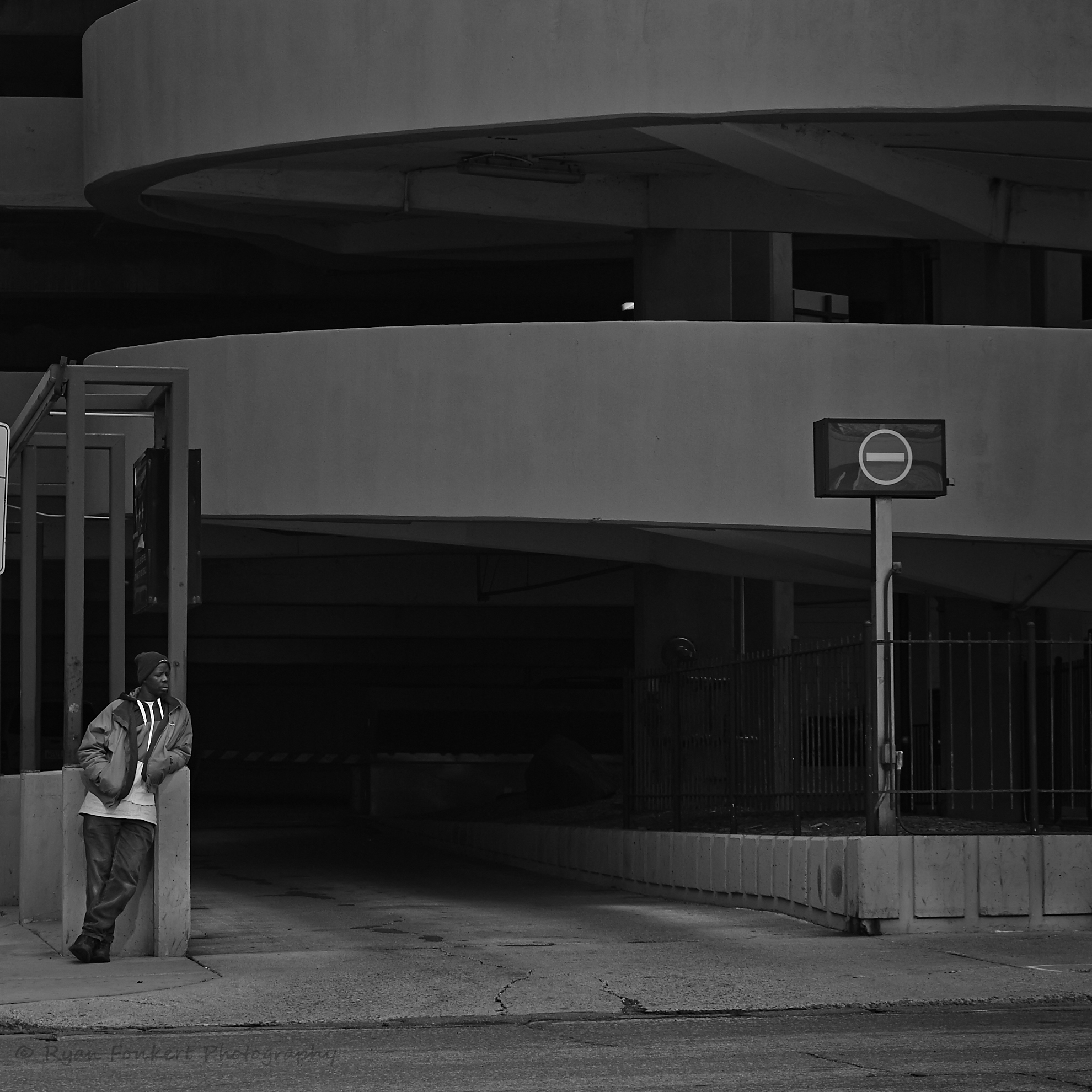 DSC01201_1-bw-1x1.jpg