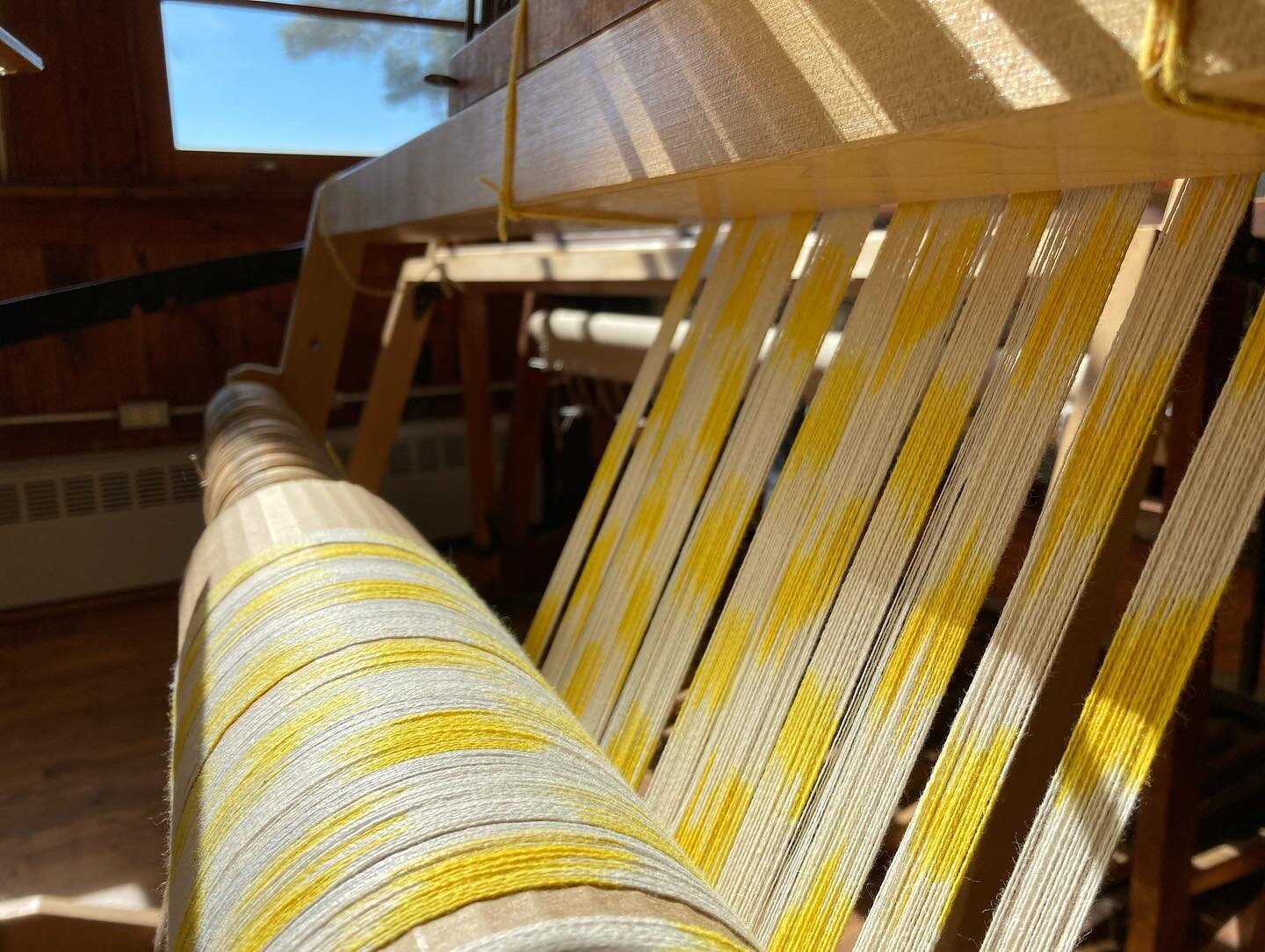 completely and utterly enchanted by this ikat warp @penlandtextiles // what stuck out to me most in my dictionary of symbols reference is that, in Mexican cosmology, yellow is the color of the mysteries of renewal, since fields turn yellow in spring 