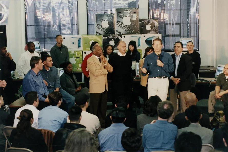 Al Gore speaking at OpNet, with former mayors Wille Brown (San Francisco), Jerry Brown (Oakland), and Ron Gonzales (San Jose)