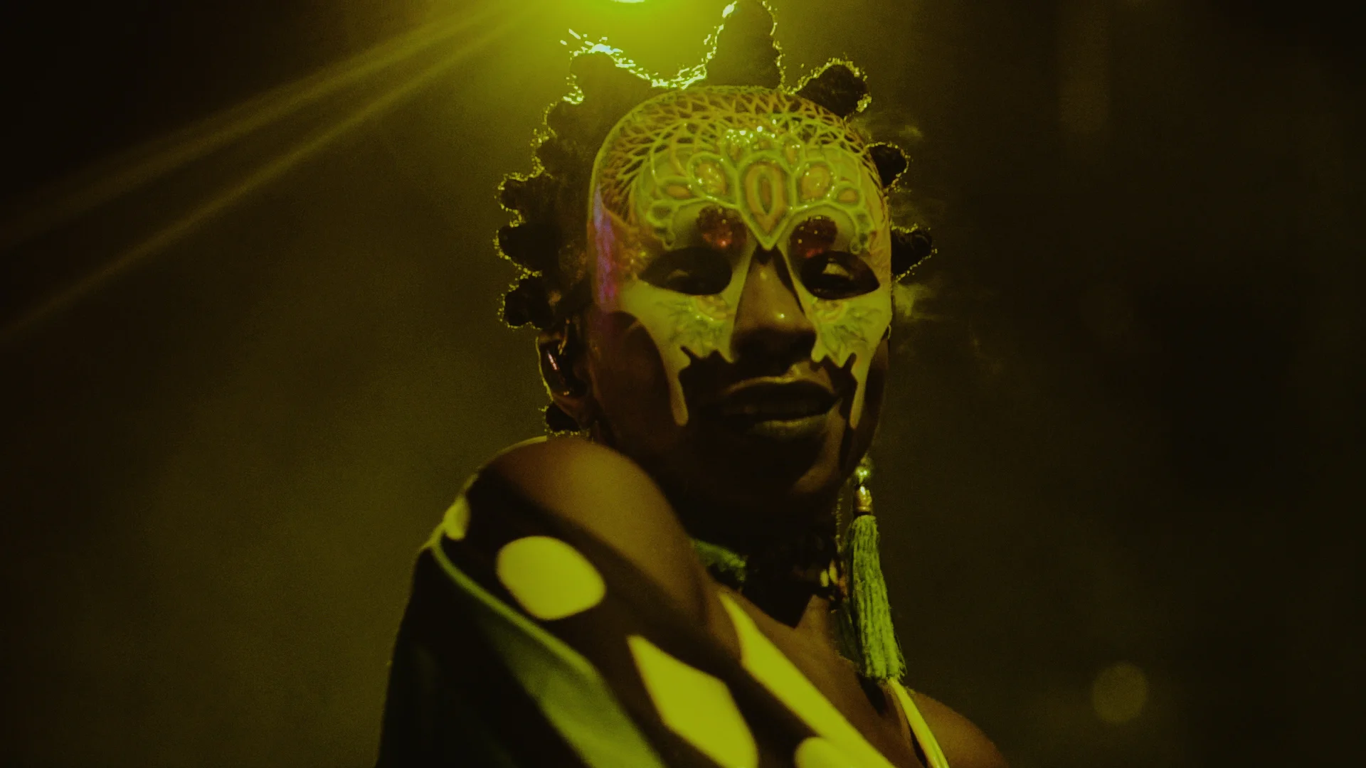 Nested Sequence 19.00_00_01_23.Still001.jpg