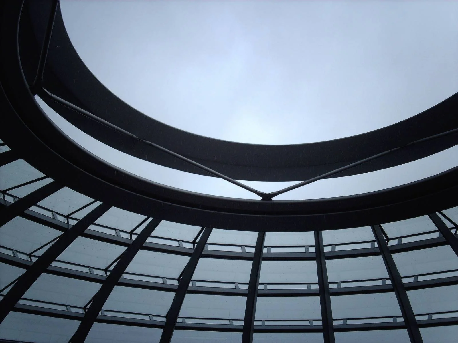 curved-rain_199002900_o-Exposure-Exposure.jpg