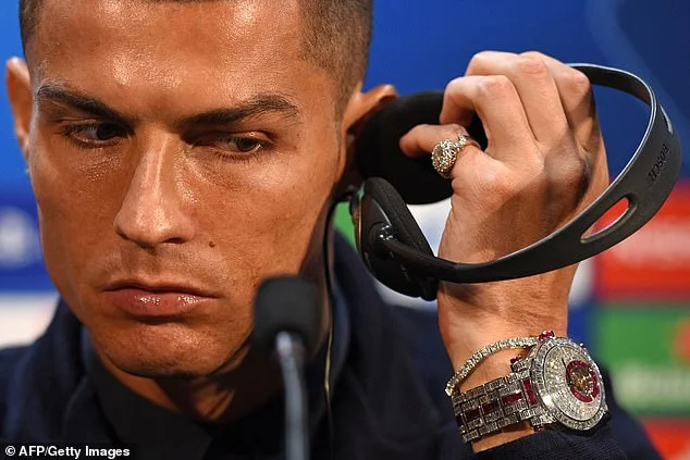 Cristiano Ronaldo - Montre Franck Muller.jpg