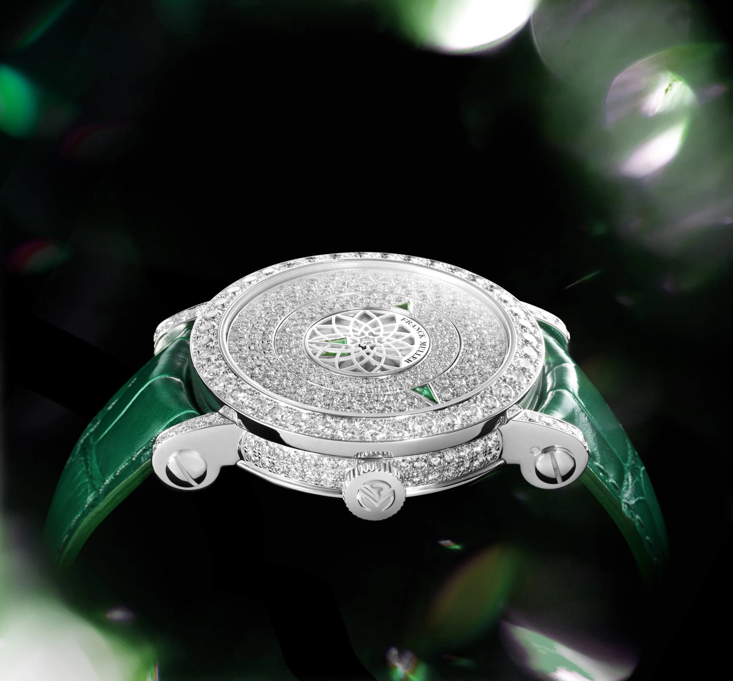 Round Triple Mystery Emerald in White Gold_2.jpg