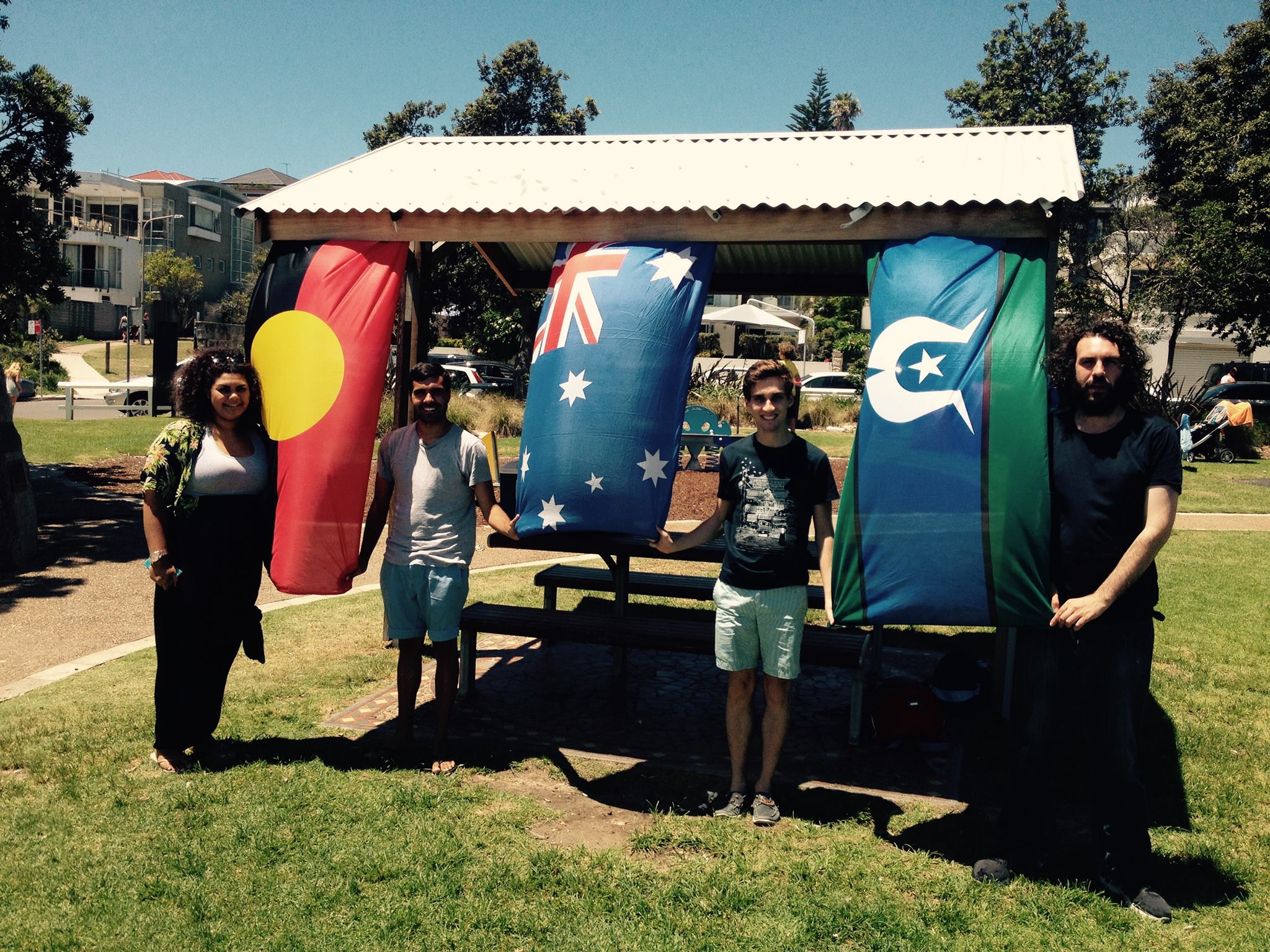 2015 YARN Hosts an event at Bondi Beach with Students attending from University of New South Wales, University of Sydney, and the University of Tasmania