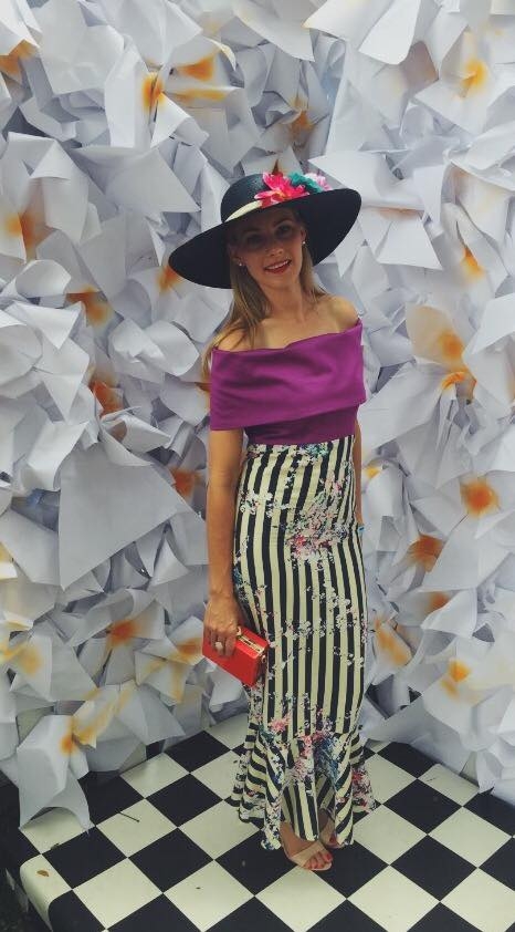 Chermay looked absolutely amazing in a European summer inspired outfit taking highlight to the ever present off the shoulder trend and incorporating flattering stripes with contract floral components. 