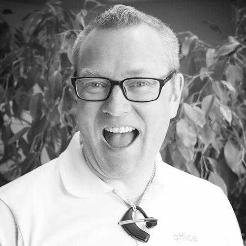 Roger Näsström Säljare E-post: roger.nasstrom@office.se Tel: 090-10 85 93