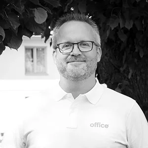 Kristoffer Östman Tekniker E-post: kristoffer.ostman@office.se Tel: 021-470 55 54