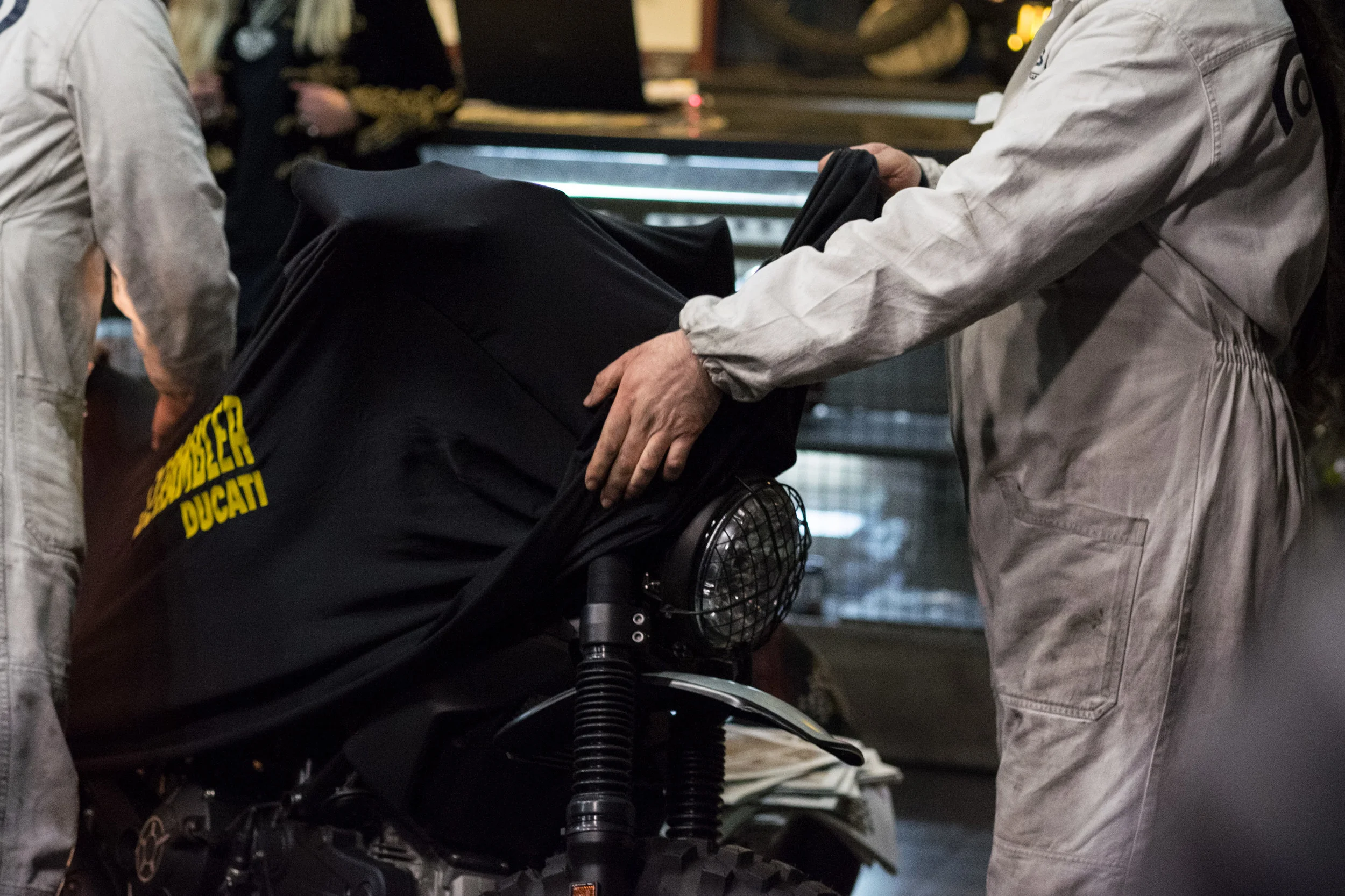 5 BEHIND THE SCRAMBLERS - OFFICINE MERMAID - DUCATI MILANO - SCRAMBLER DUCATI.jpg