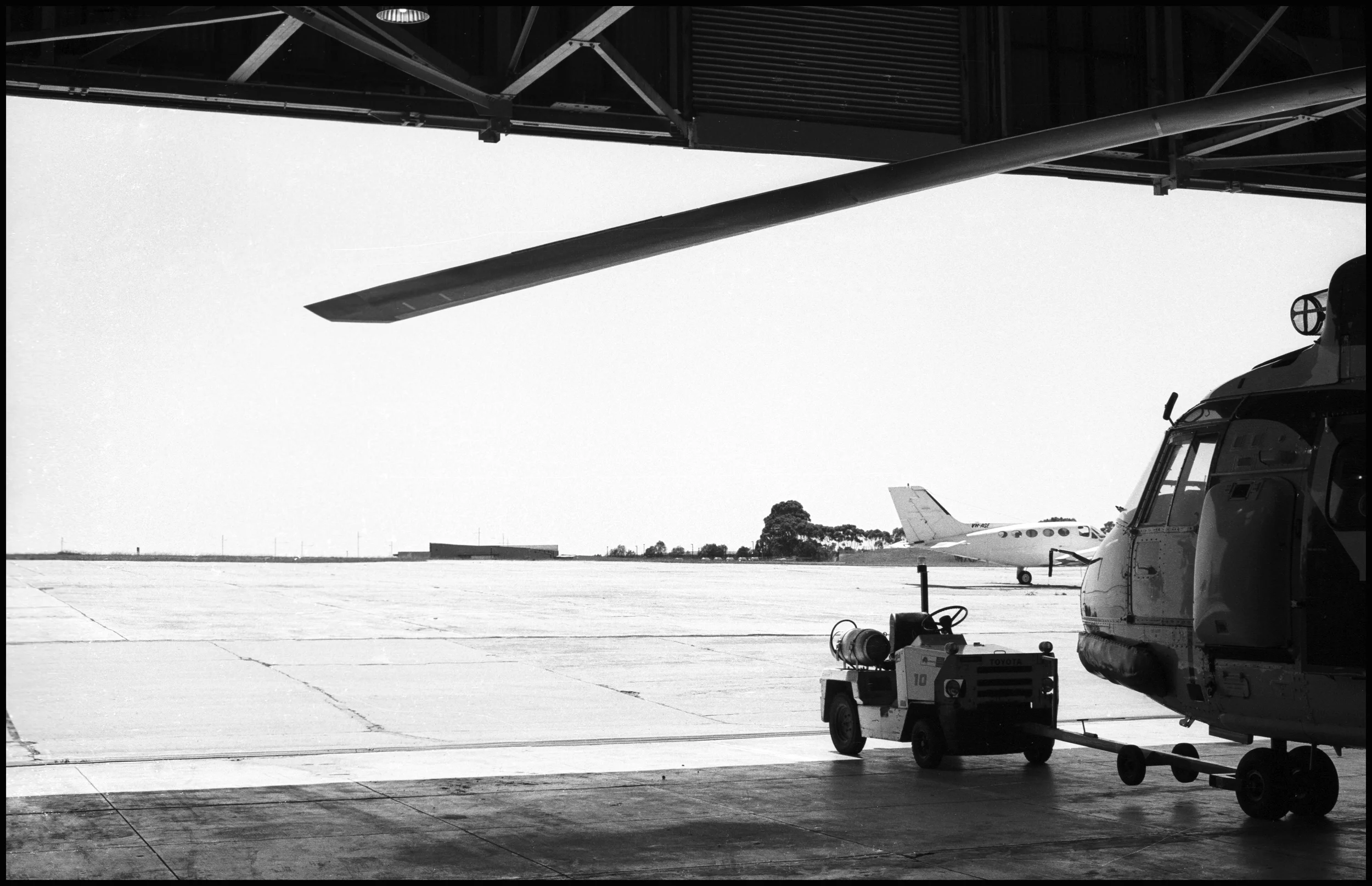 Essendon-Hanger-bord.jpg