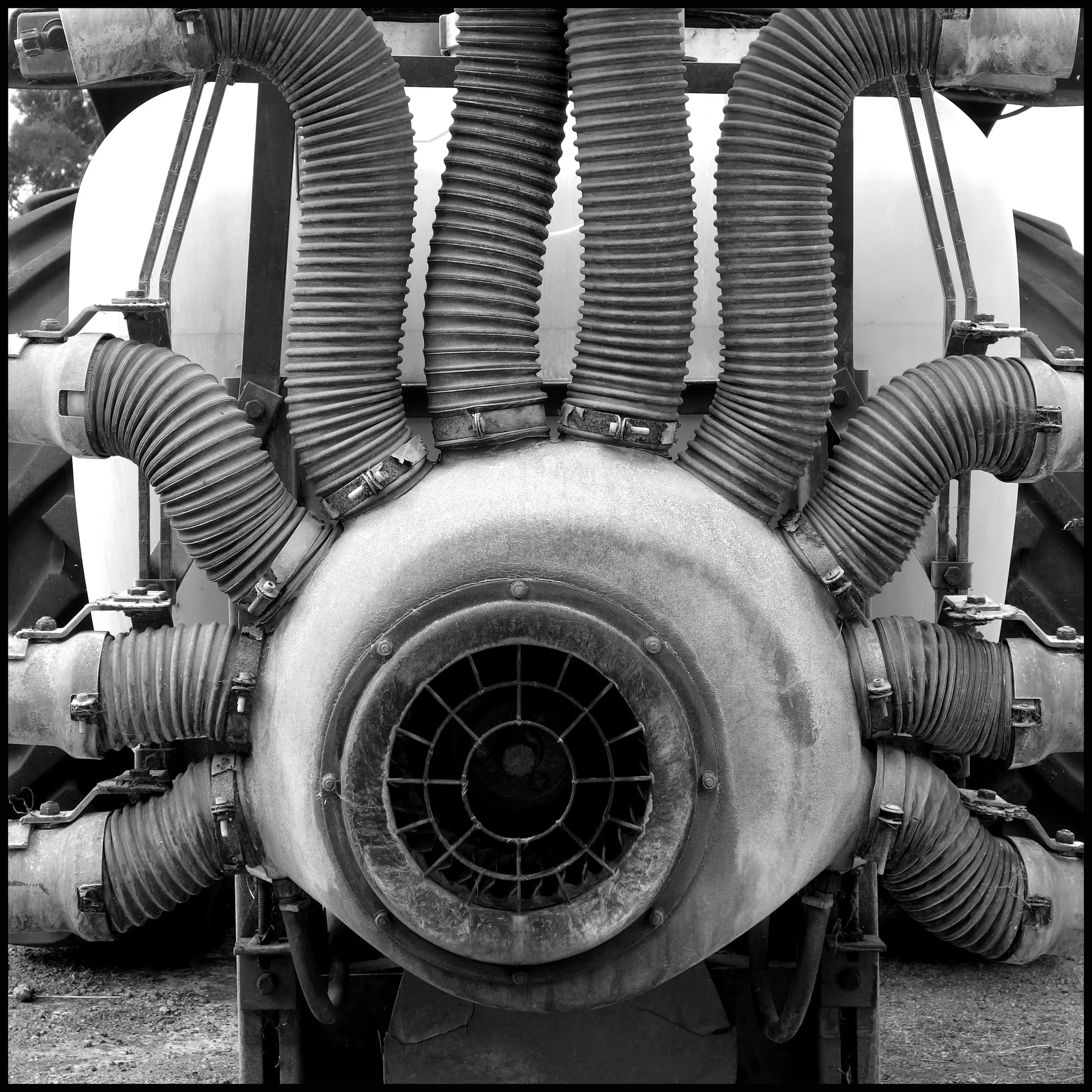 Tractor themb square.jpg