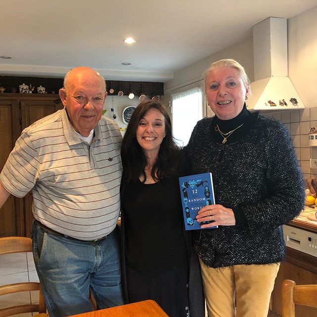 Happy and generous readers in the South of France. Merci, Madeleine and Patrick Loquen ! #beauregard #france #bilingualbooks #livres #livrestagram