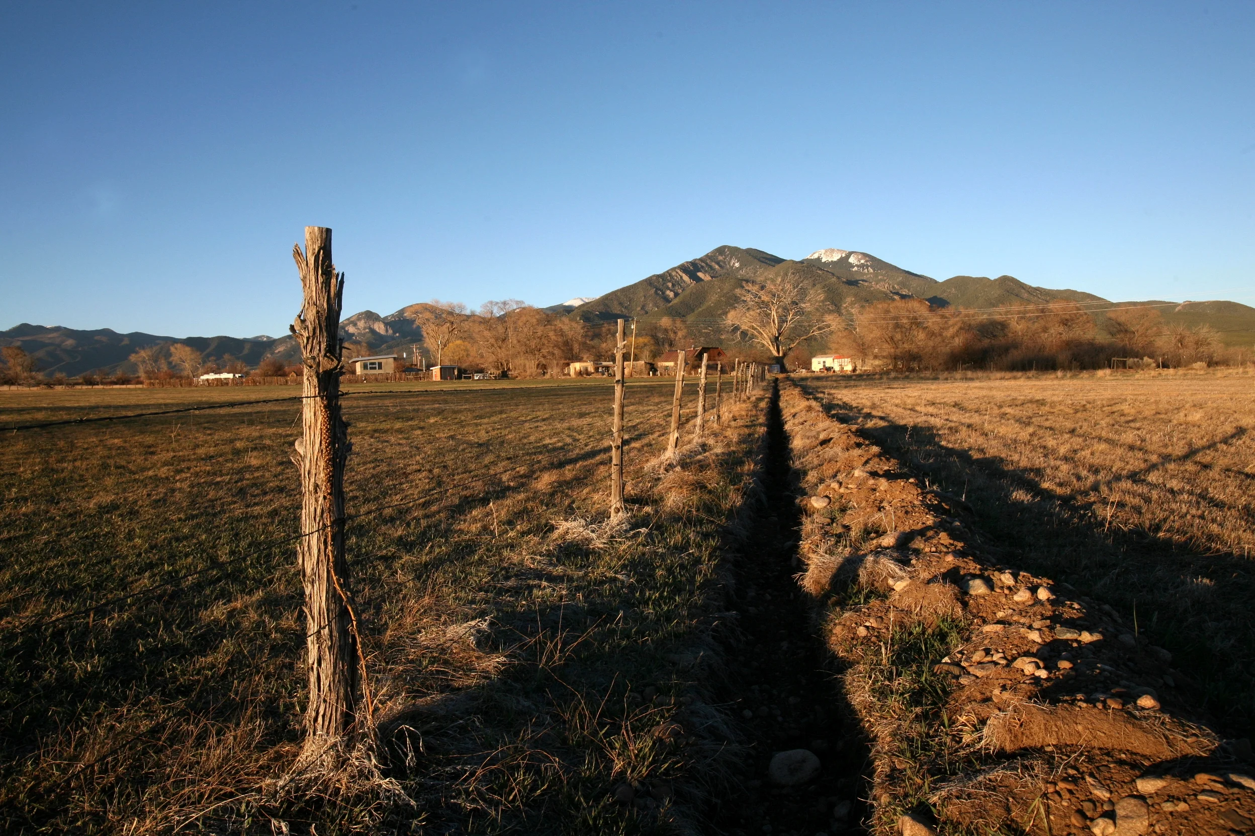 Taos field 01.jpg