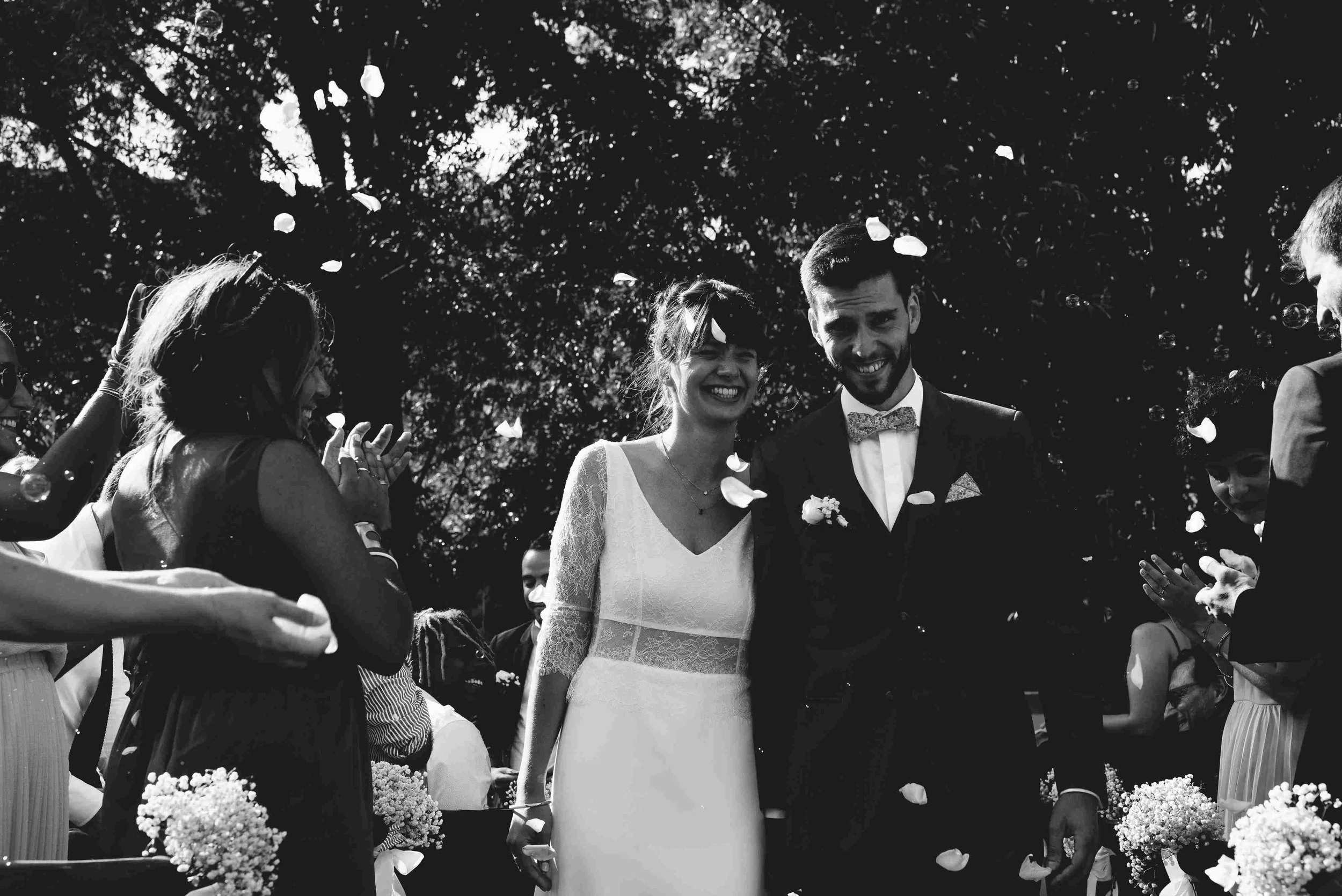 reporthair-coiffure-maquillage-mariage-robe-roses-frange-chignon-flou