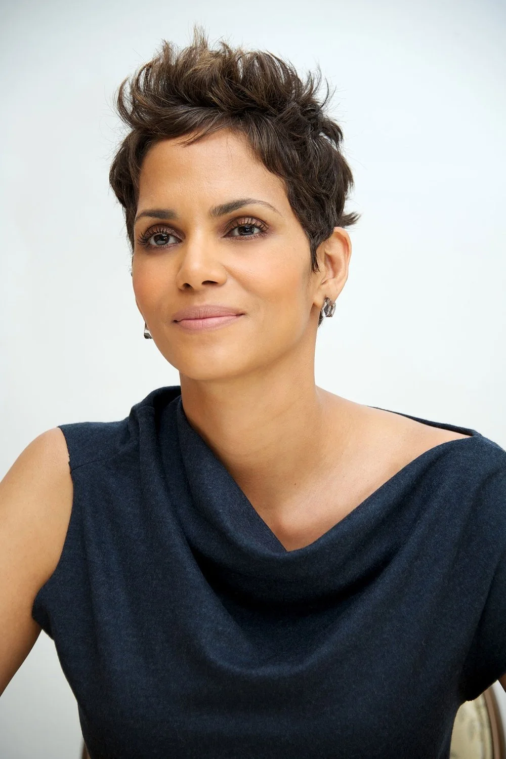 coupe courte brunes.jpeg