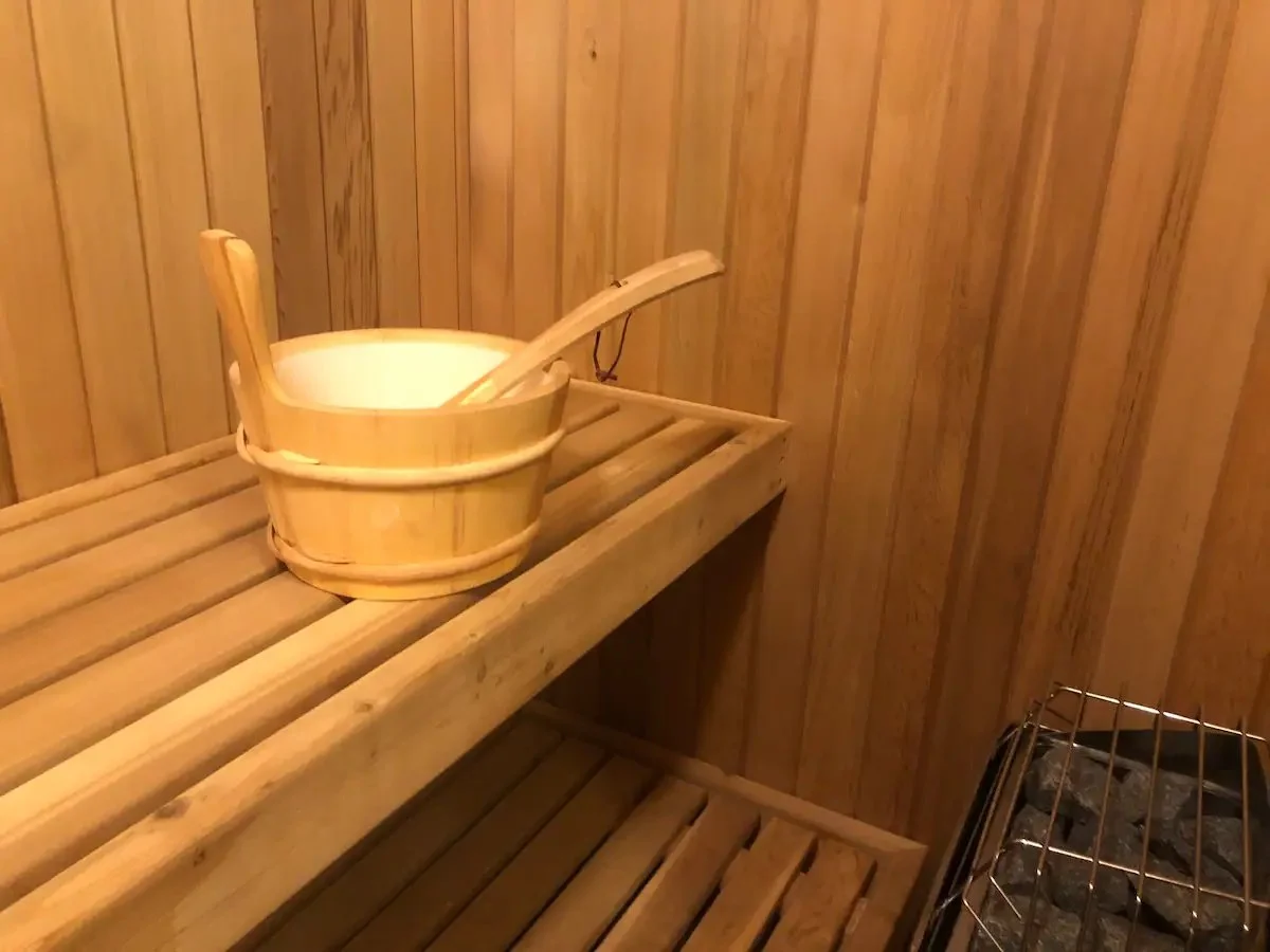 sauna_bucket.jpg