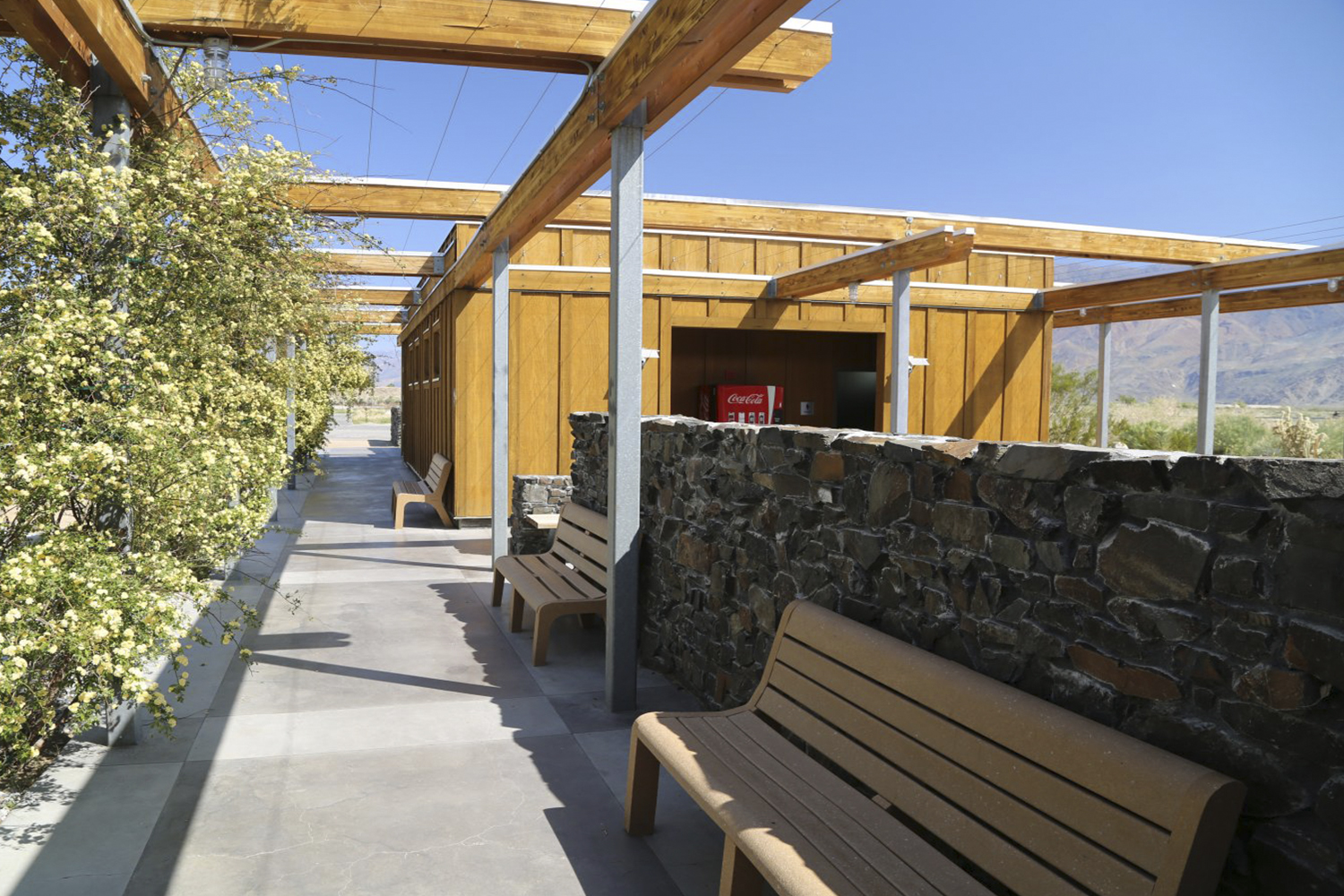 11_Projects_Eastern Sierra Inter-Agency Visitor Center.jpg