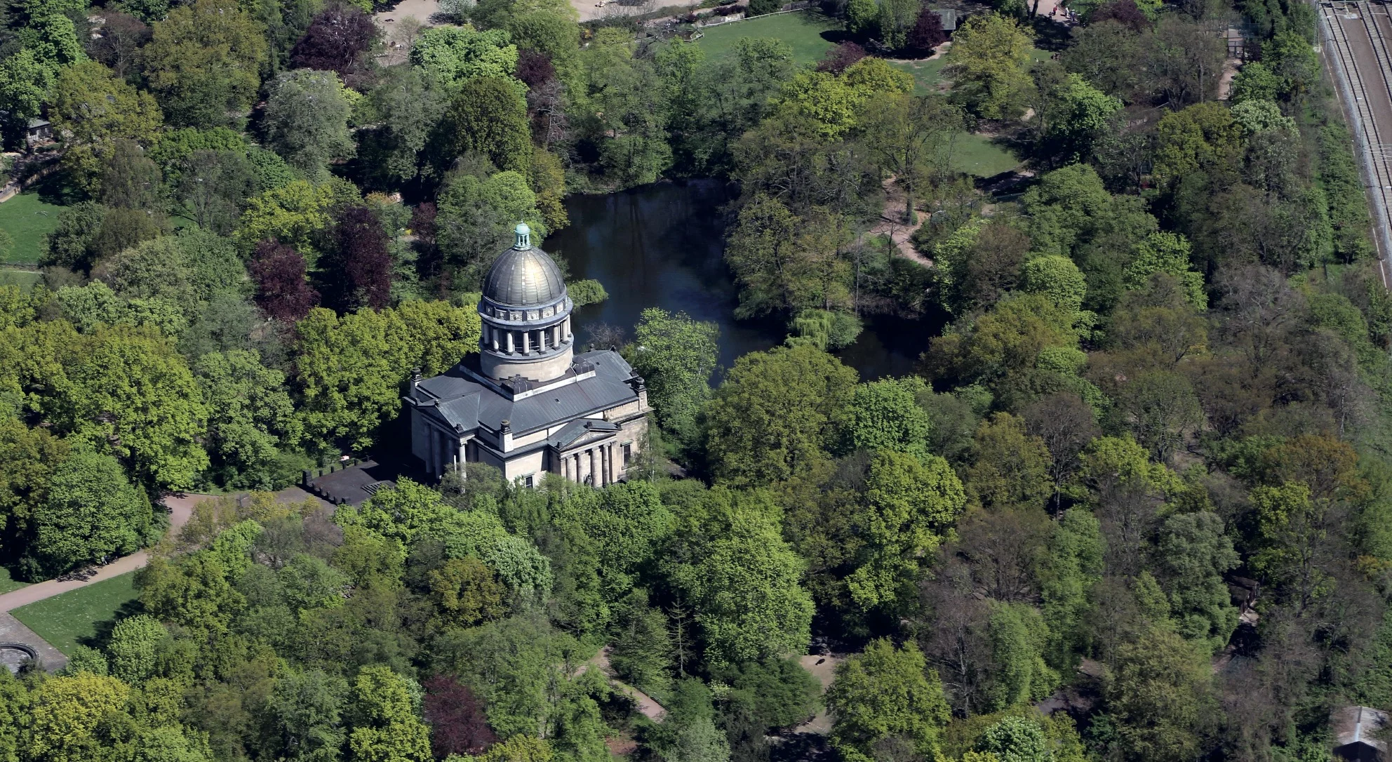 Meuser_Mausoleum_WS2016 11.jpeg