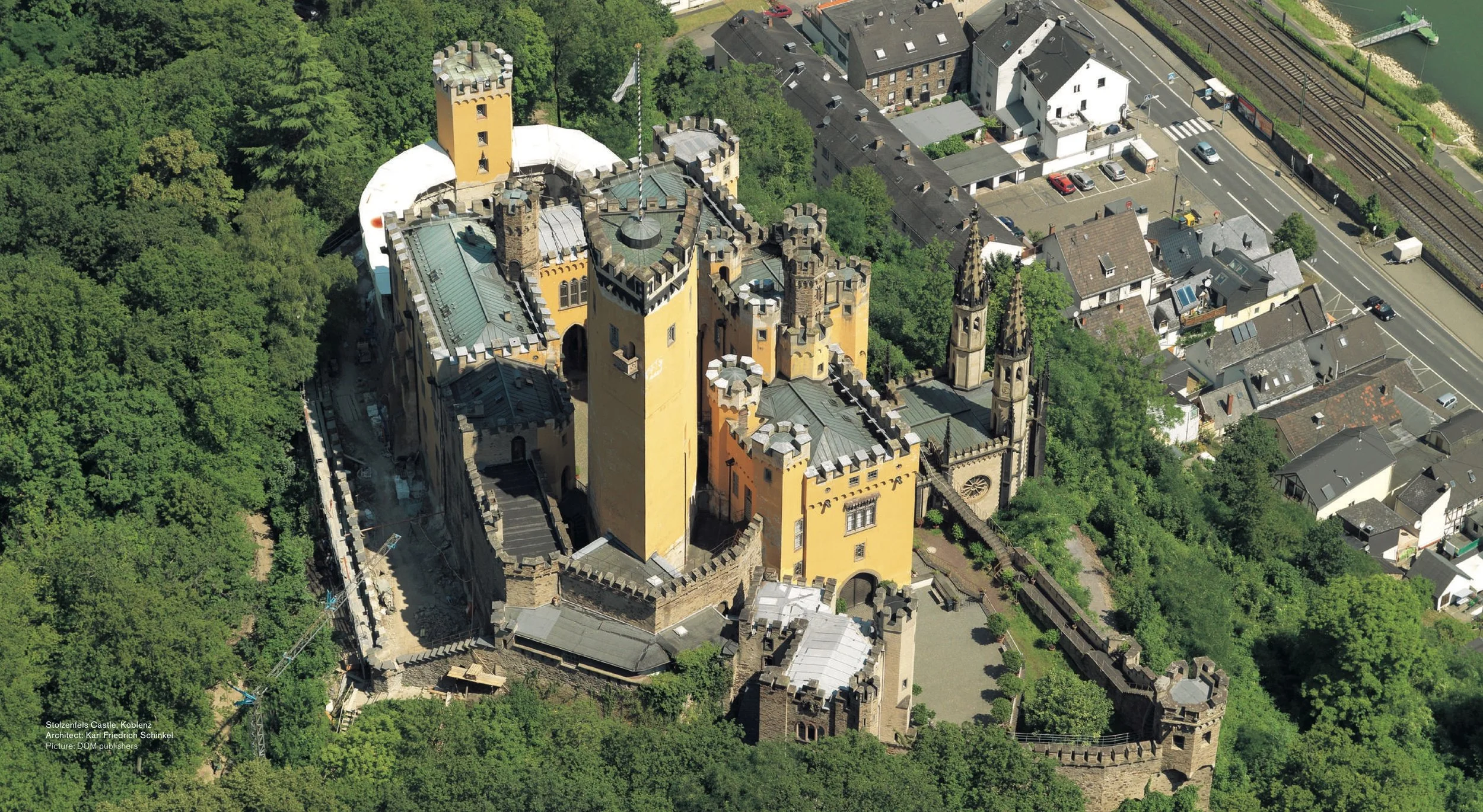 1826_ACHS_Insides_DRUCK_Doppelseite-komprimiert 24.jpeg