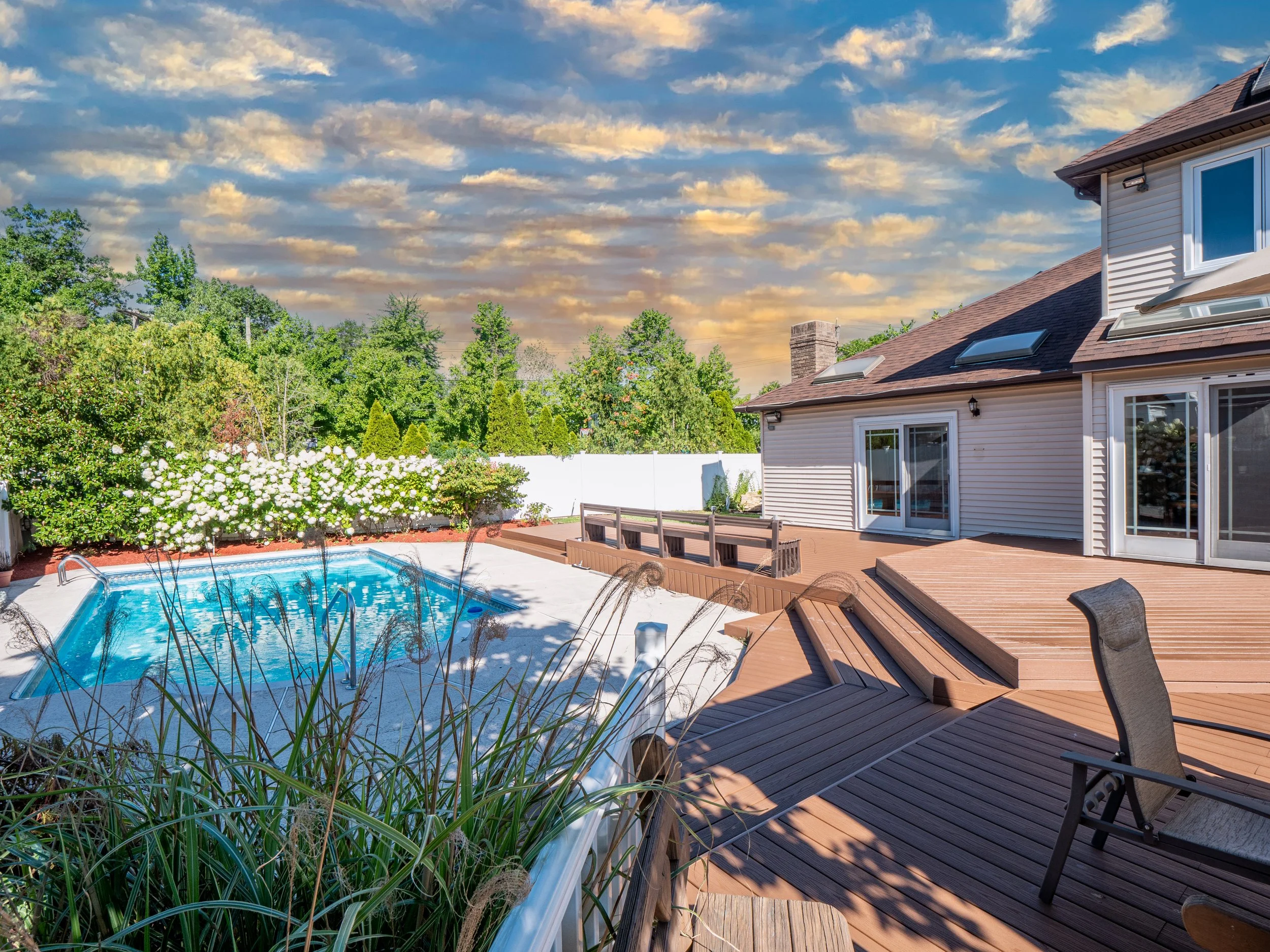 208 Pleasant Plains Ave — Mendoza Staten Island's Premier Real