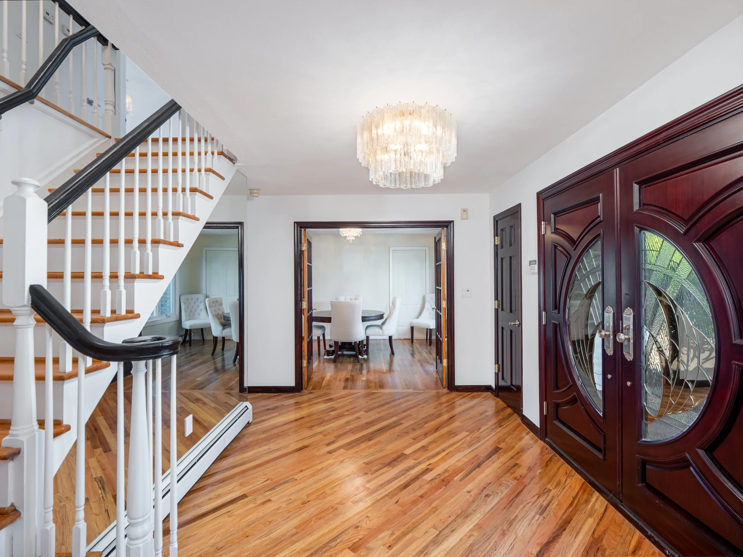 208 Pleasant Plains Ave — Mendoza Staten Island's Premier Real