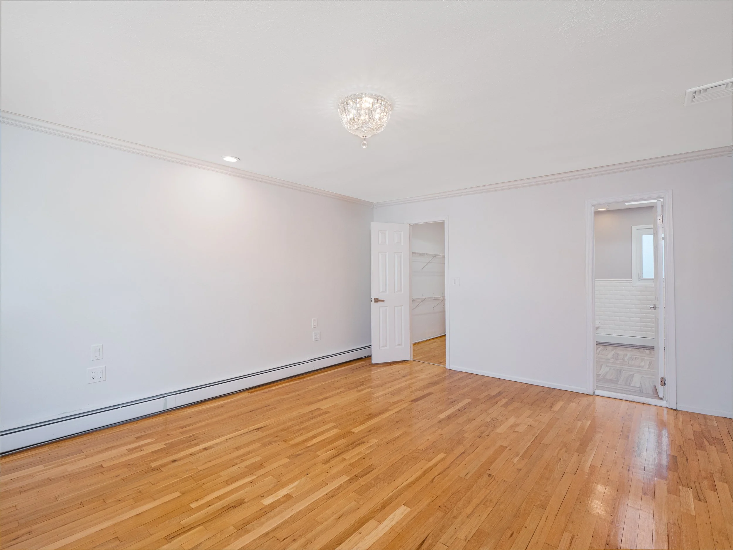 208 Pleasant Plains Ave — Mendoza Staten Island's Premier Real