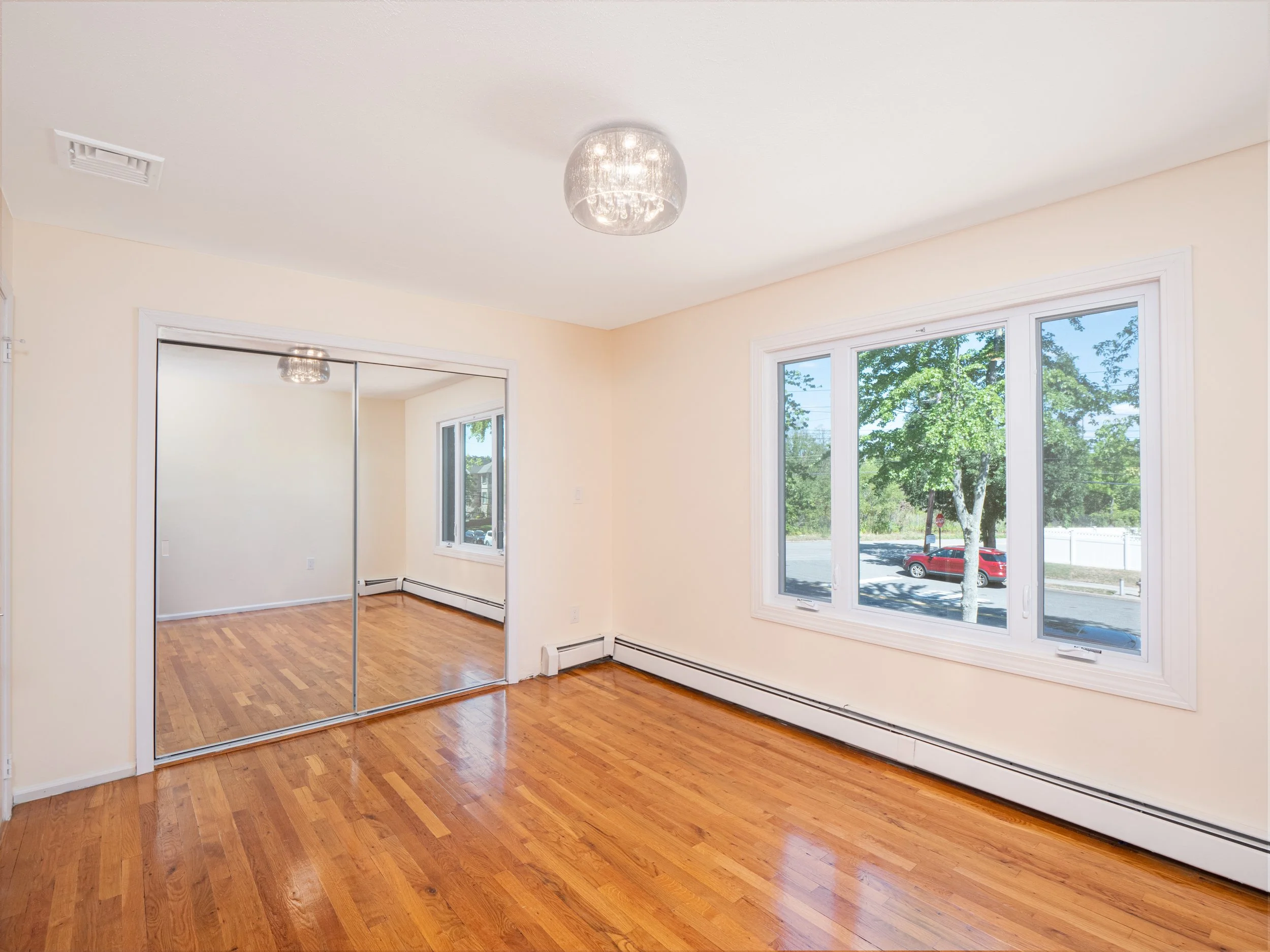 208 Pleasant Plains Ave — Mendoza Staten Island's Premier Real