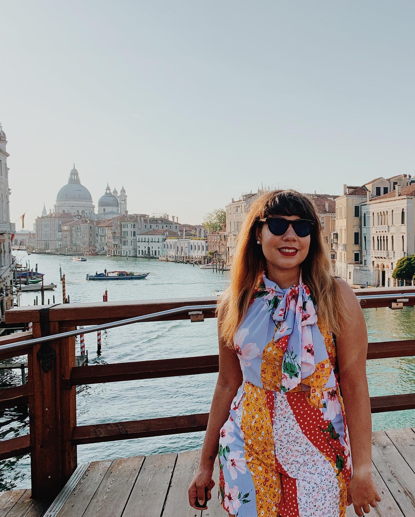 Did you know that there are 417 bridges in Venice, and 72 of those bridges are private? 
.
.
.
.
.
#travel #TLPicks #LiveTravelChannel #tripadvisor #hellofrom #BBCTravel #travelbug #globetrotter #traveldeeper #trip #wanderlust #peoplescreatives #dame