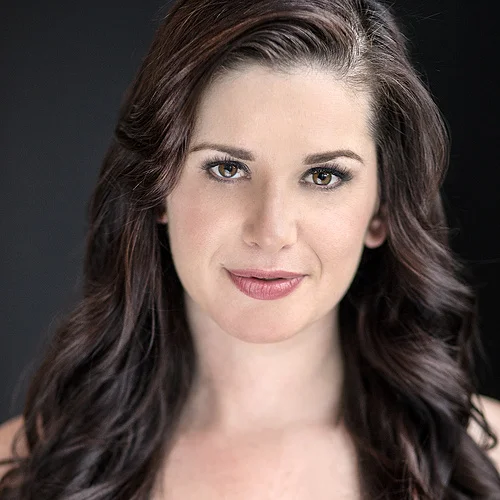 Lisa Ovies.jpg