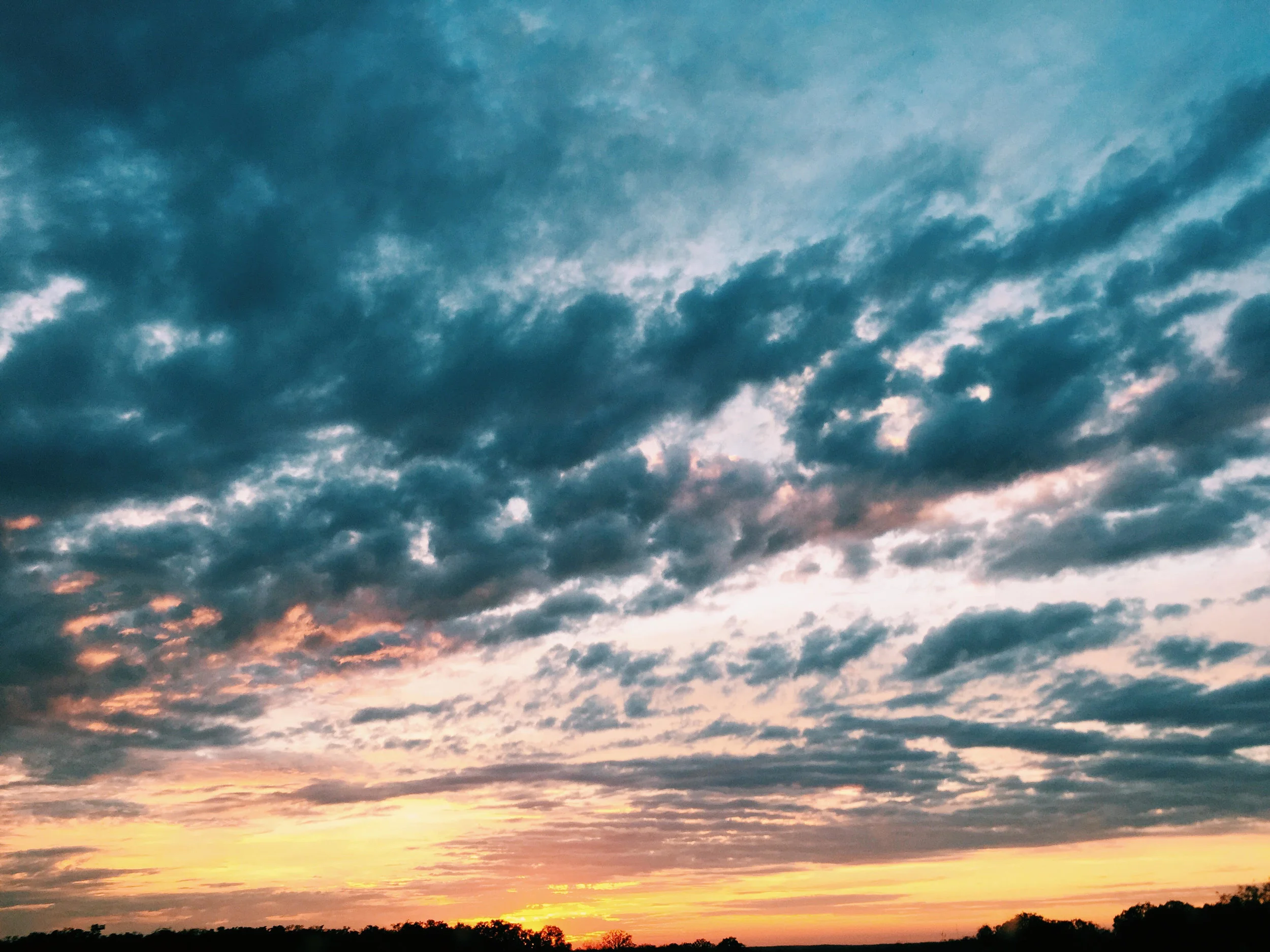 shoutout my iPhone and Jesus I mean look at that sky are you serious
