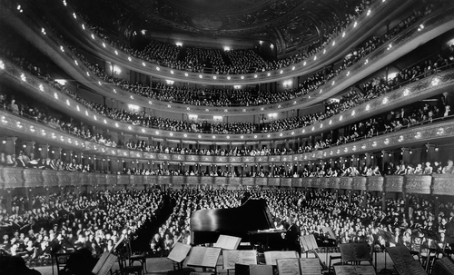 The+Met+bandw-1.jpg