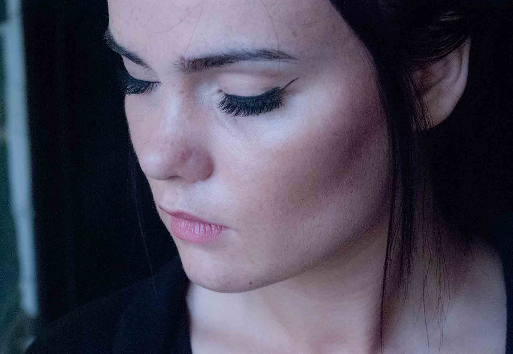 Winged Eyeliner Makeup Tutorial