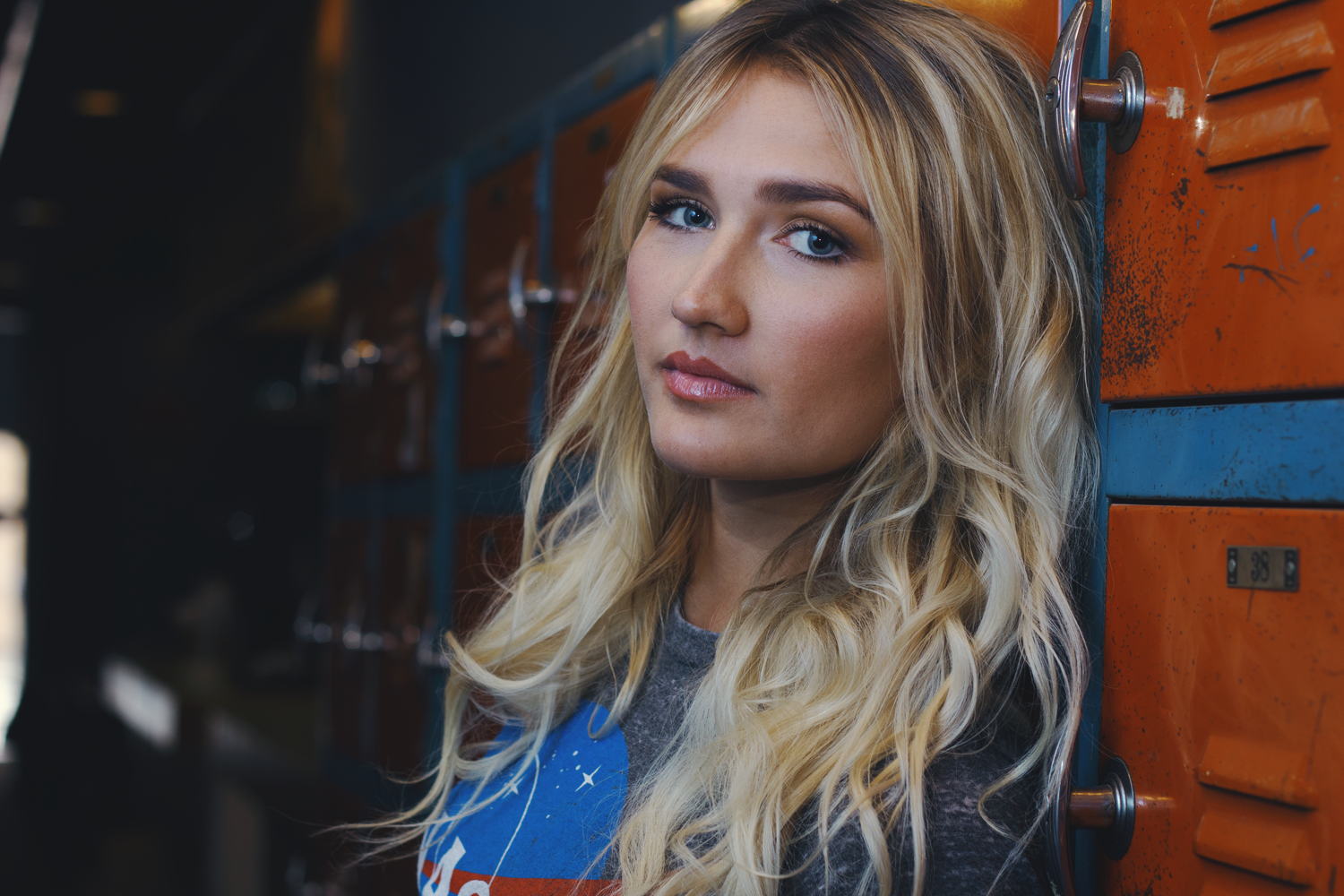 How to be a makeup artist and entrepenuer. 