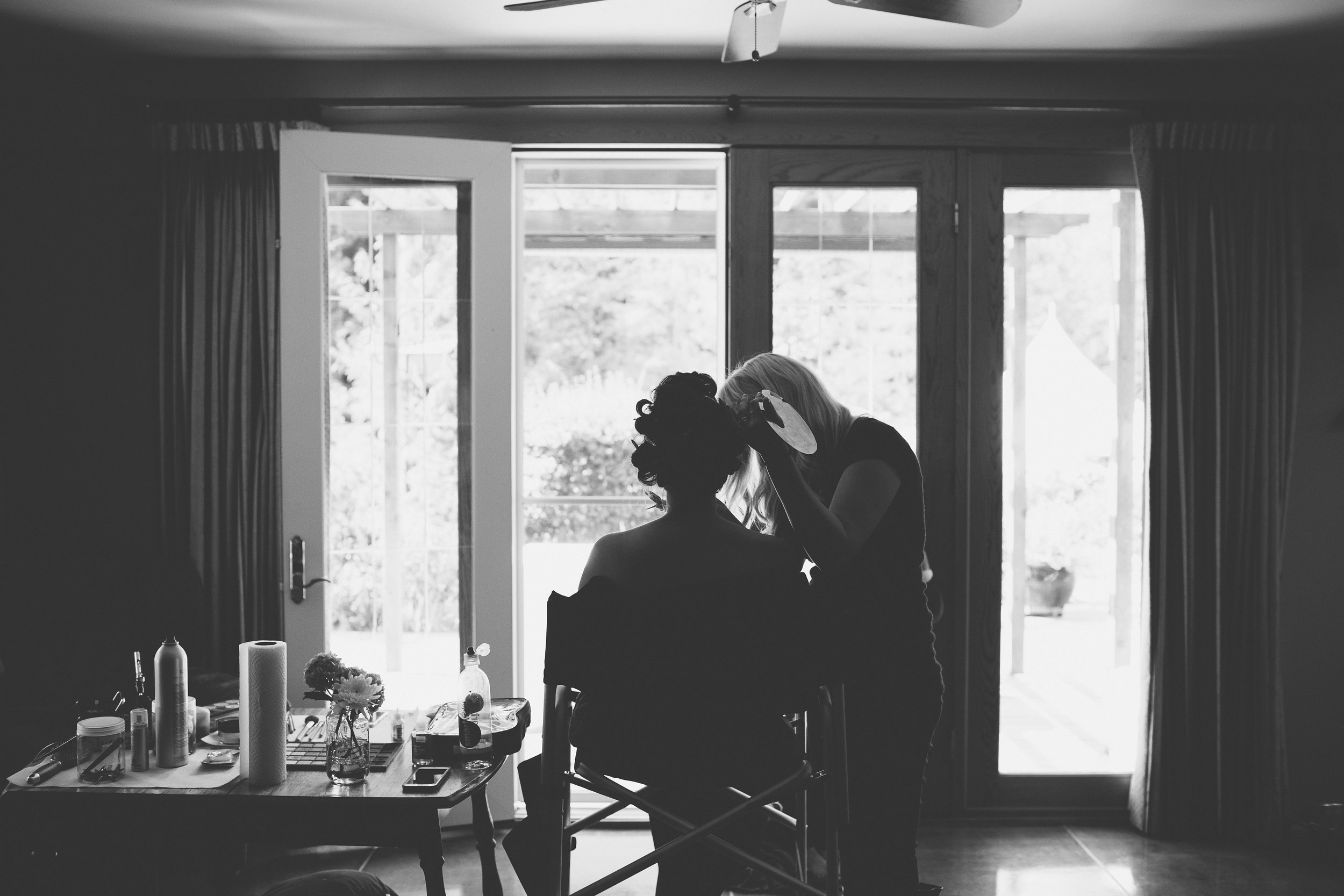 How to be a makeup artist and entrepreneur.