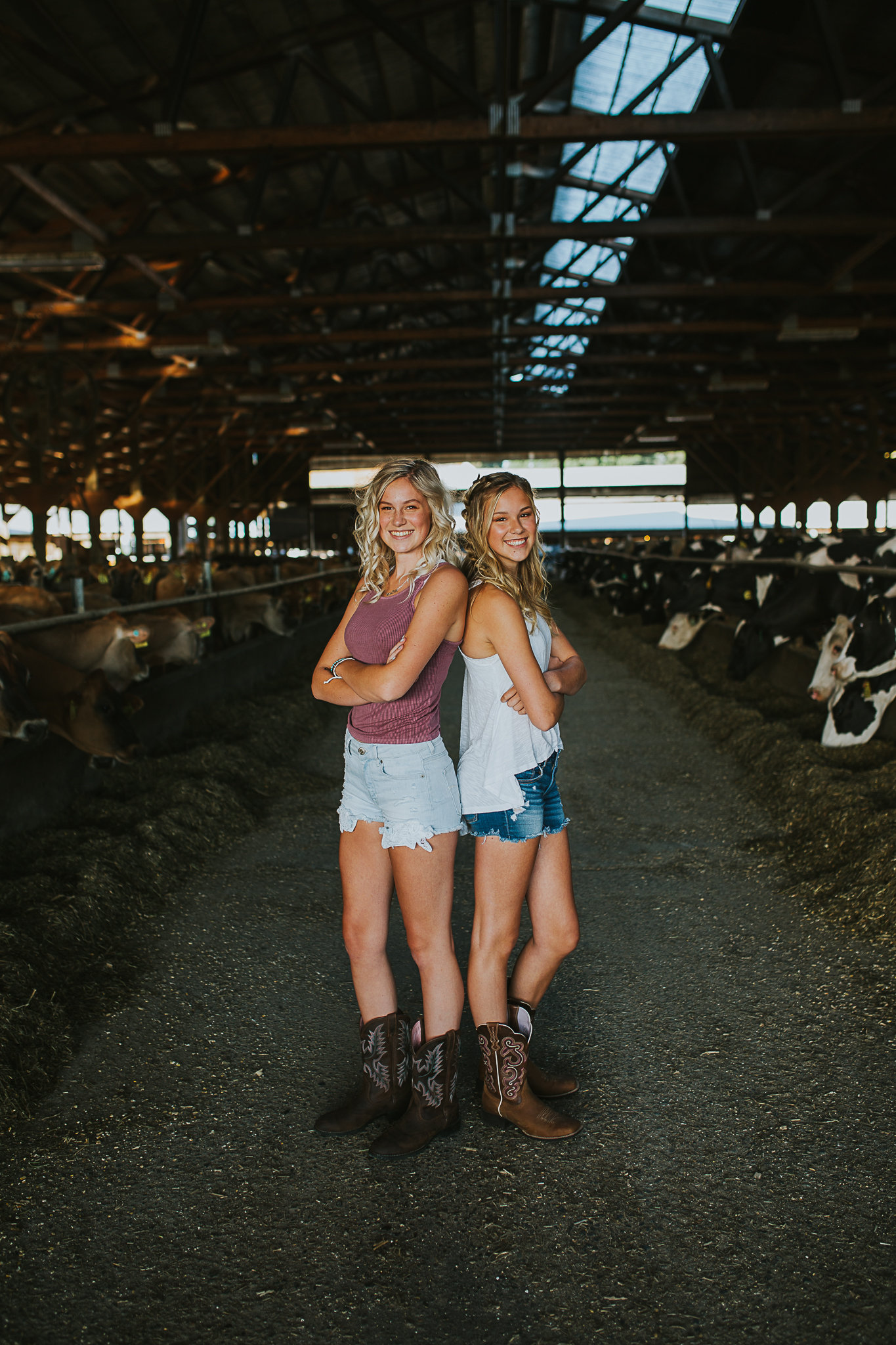 Country Sisters growing up on a farm in the PNW