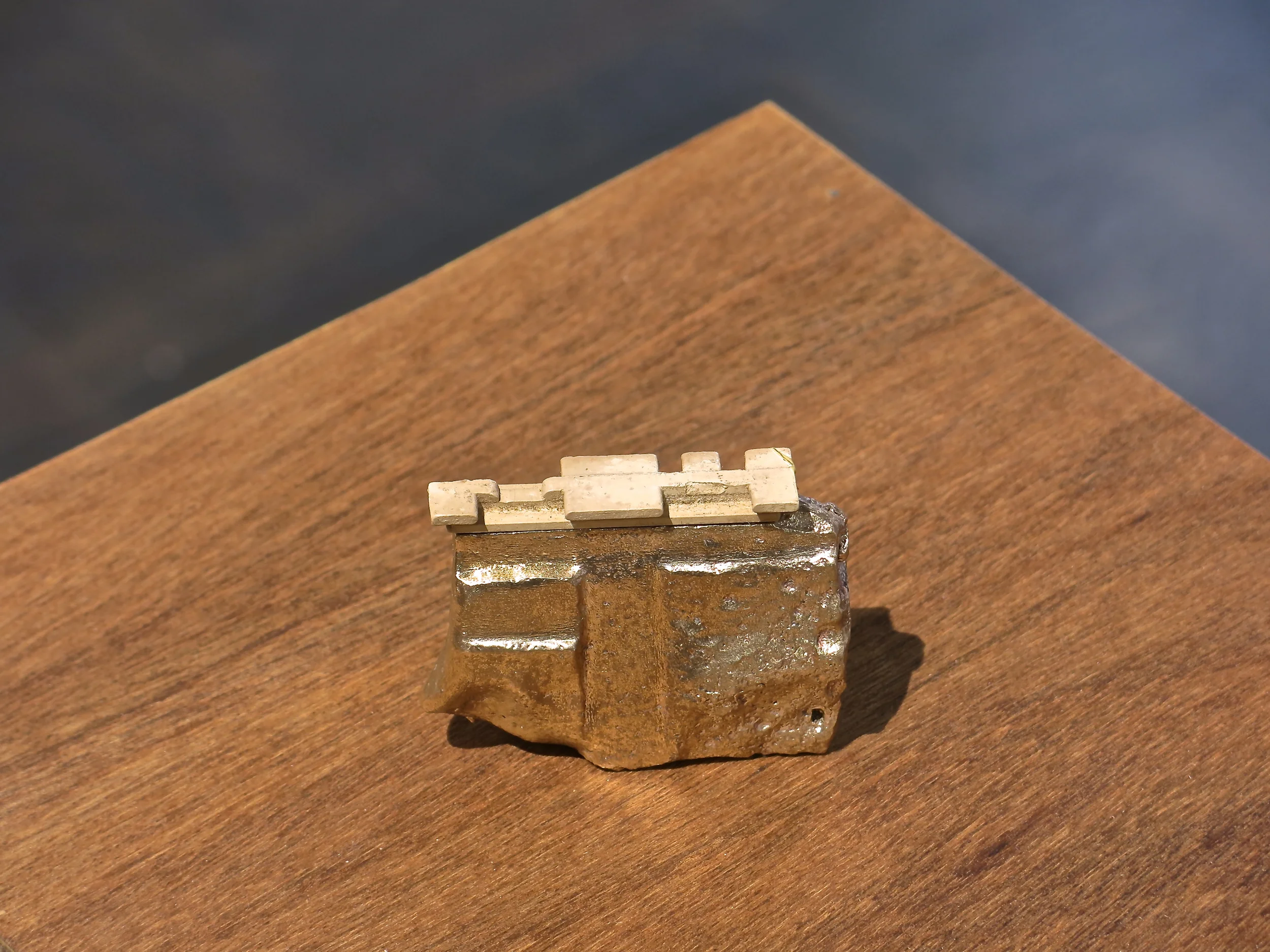 Broken #8 | H. 2.5" W. 2.5" D. 1" | Bronze and found object | Year 2014 | Photo: Mazdak Shadkam