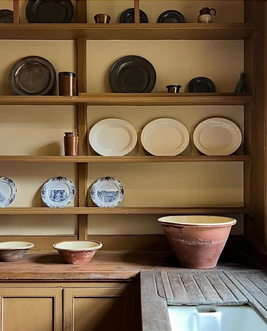 I have an obsession with antique tian &amp; pancheon bowls!  I&rsquo;ve only ever had 5, but I&rsquo;ll cherish them.  Historians believe French tian bowls were originally used for washing dishes since the stone eviers (sinks) were too shallow for a 