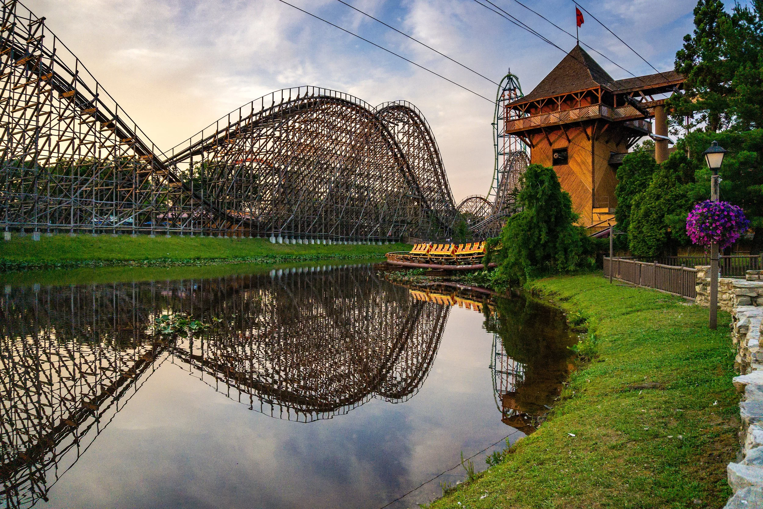Six Flags.jpg