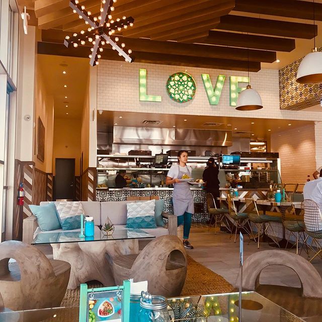 Had lunch yesterday at @tocayaorganica.  Great food and atmosphere. Just a wonderful time to be in Los Angeles with all the new developments. #thepointelsegundo #realestate #isellrealestate #alldayeveryday #hbrealestate #huntingtonbrowne #sellmyhouse