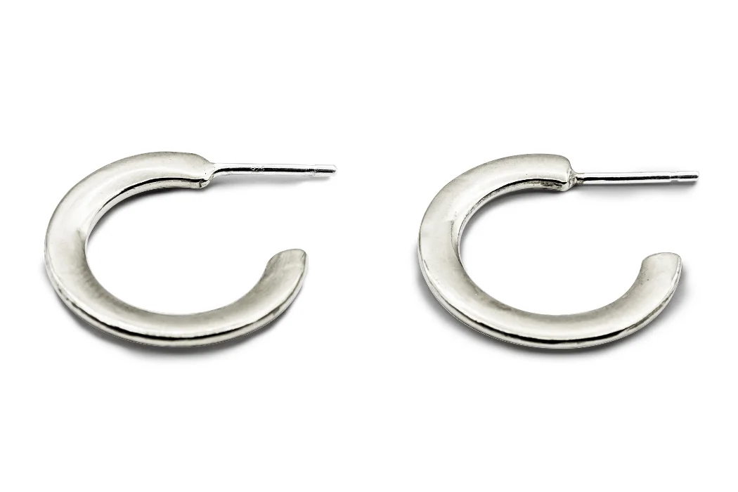 Earrings_silver_front_WEB.jpg