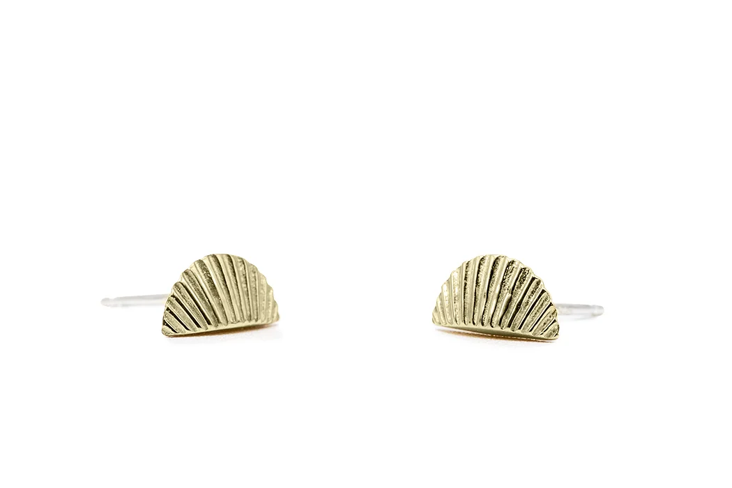 earings_shell_gold_three quarter view side by side_WEB.jpg