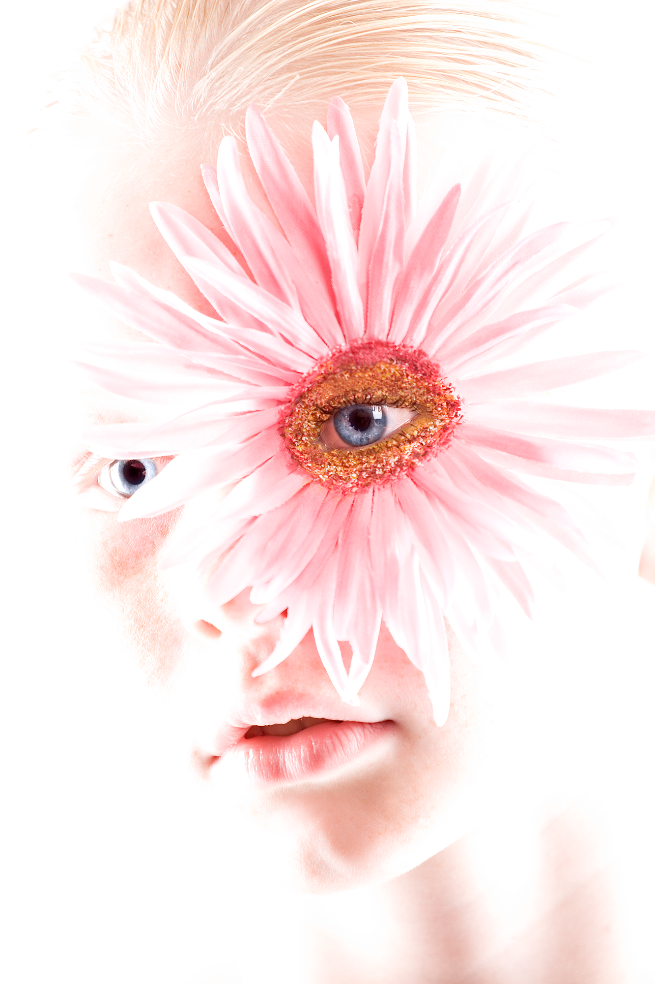 FlowerEye2_06_36.png