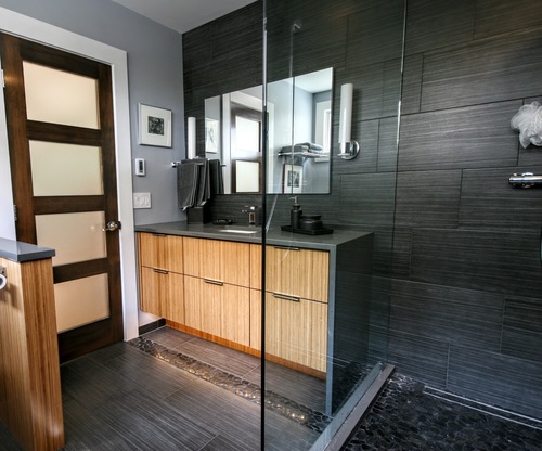 Amazing Sandwich Bathroom II