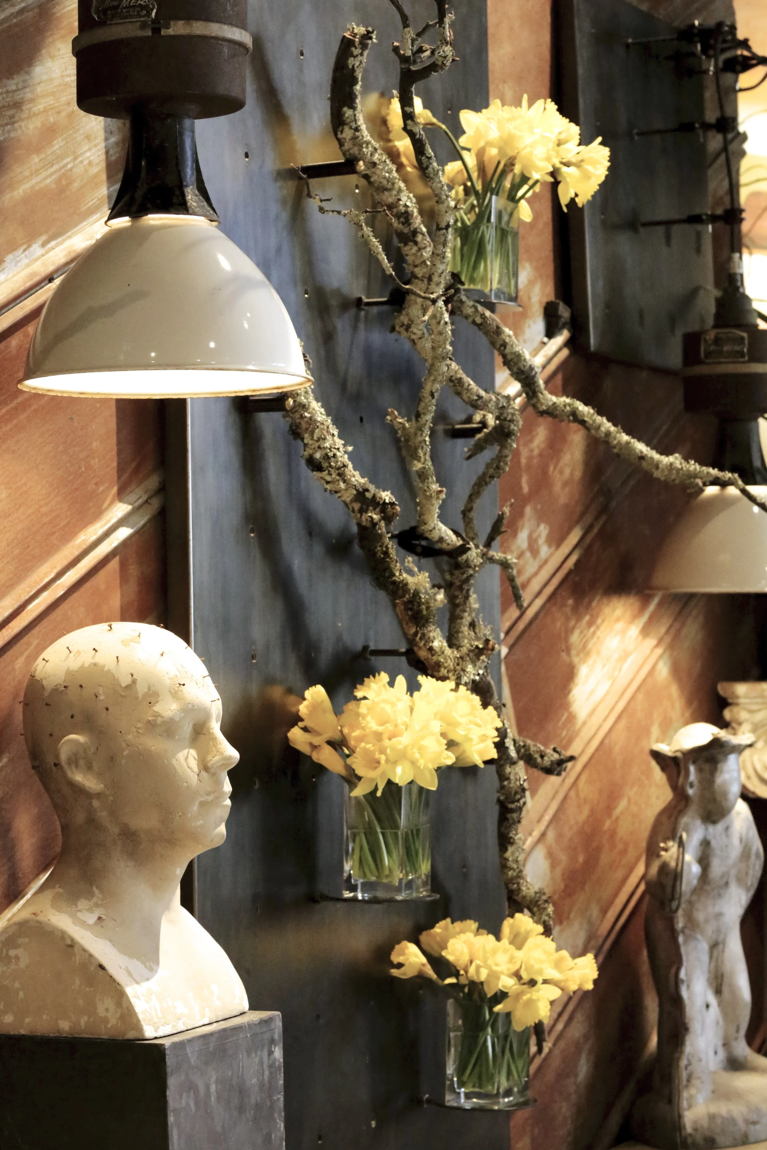 FullSize 16Wall display-daffodils, side.jpg