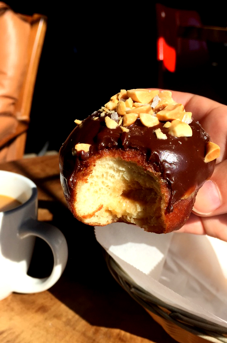 Éclair at Amelie's French Bakery. Photo by Libby Ryan