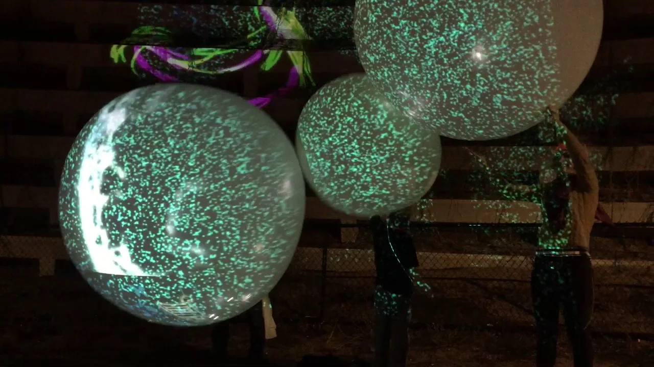 "Walk with Light" on the 606 - collaborative moving light drawings with illuminated balloons by FieldWork. Photos courtesy of FieldWork.