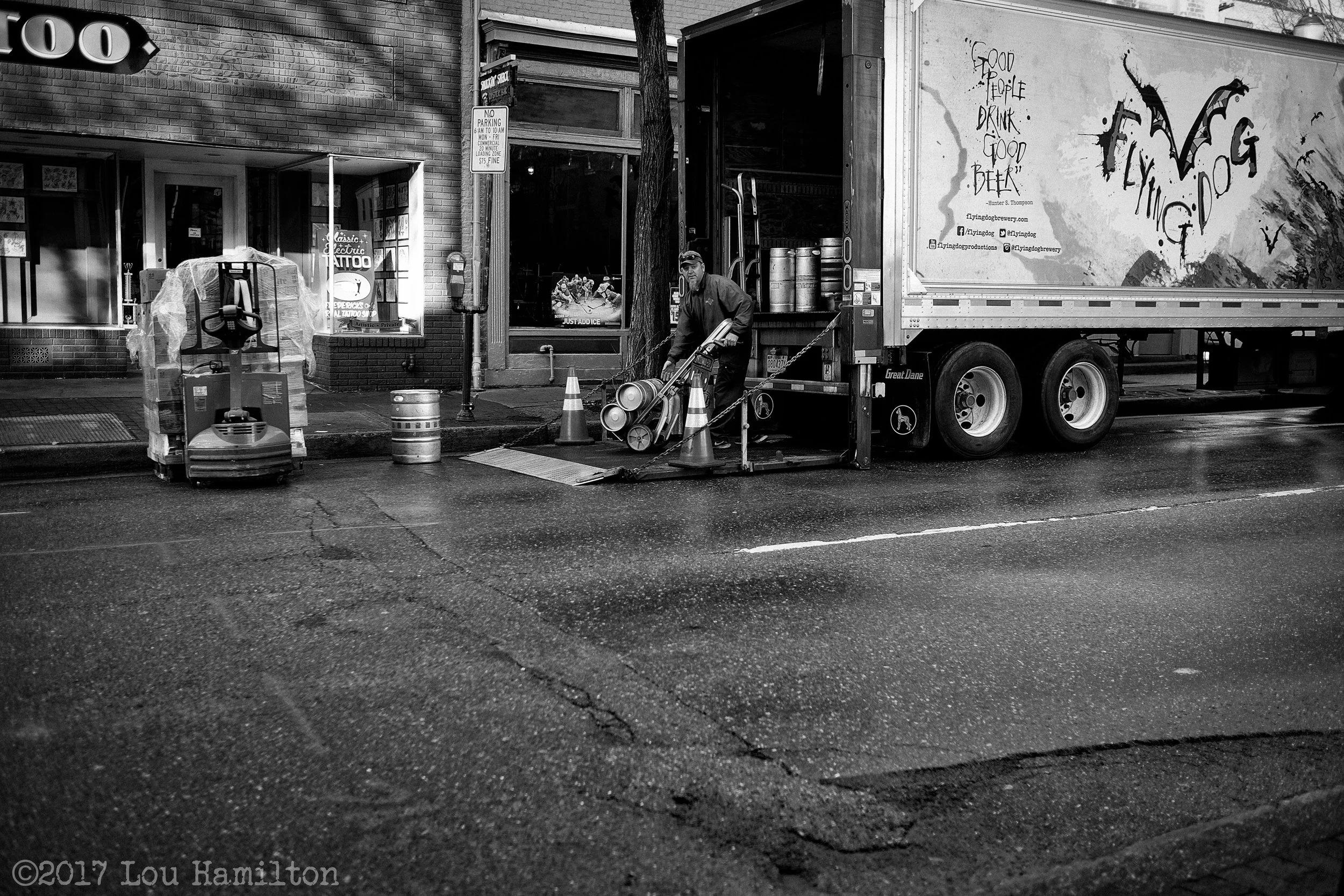 Fujifilm X-T10 + XF23mm f/1.4 @ 1/500 sec, f/2, ISO 200