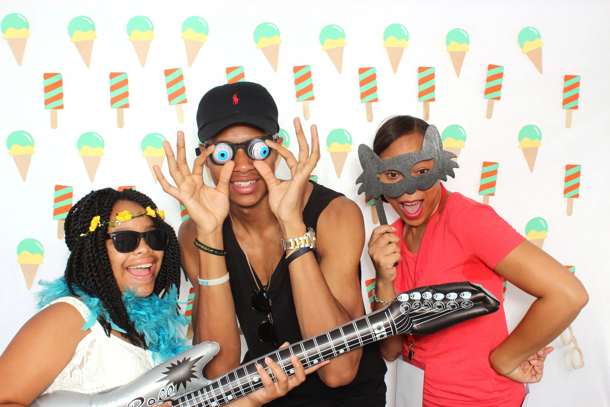 Merry Bee Photo Co photo booth image at J. Crew in Lynchburg, Virginia.