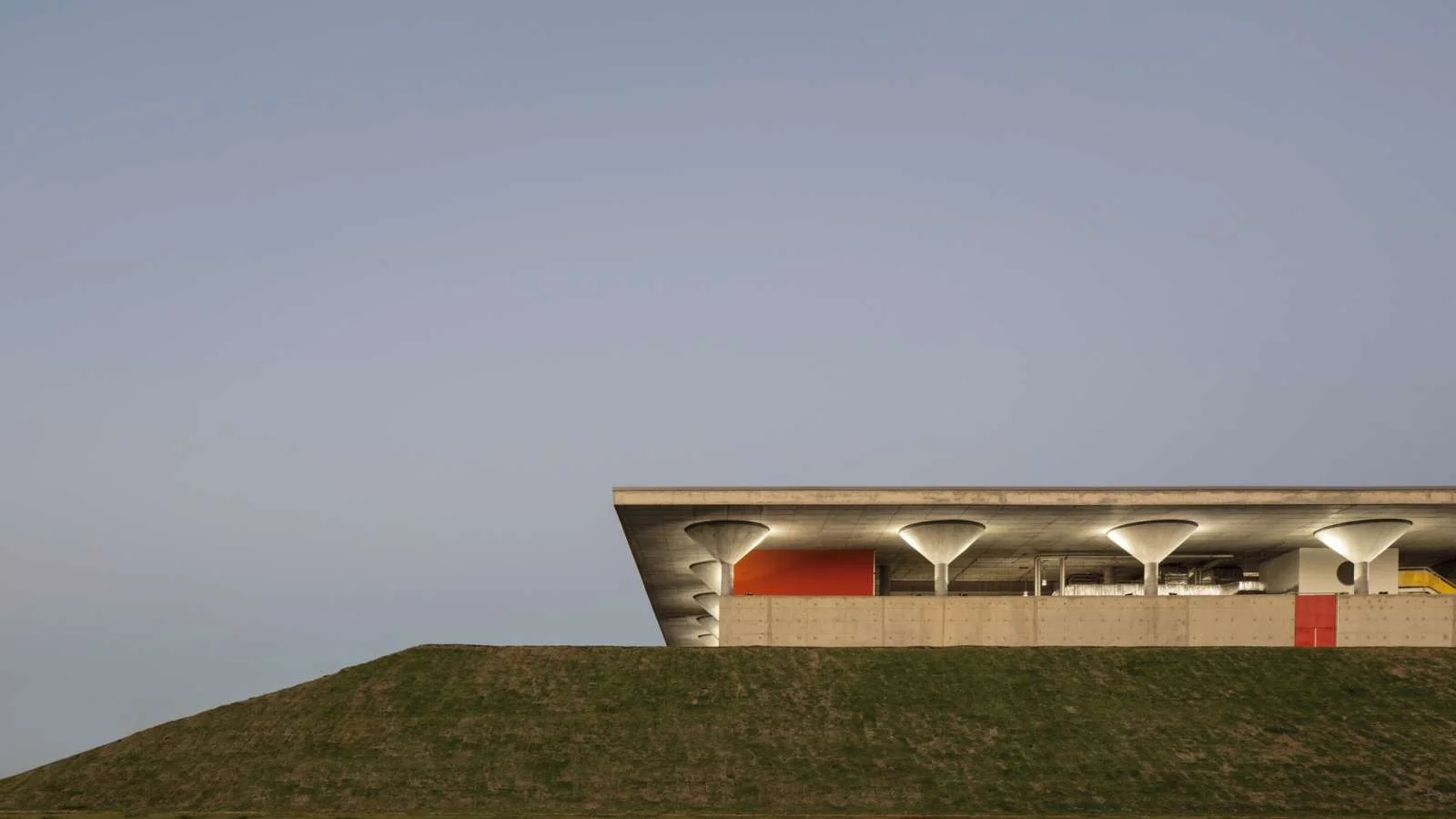 01 Data Center 15.jpg